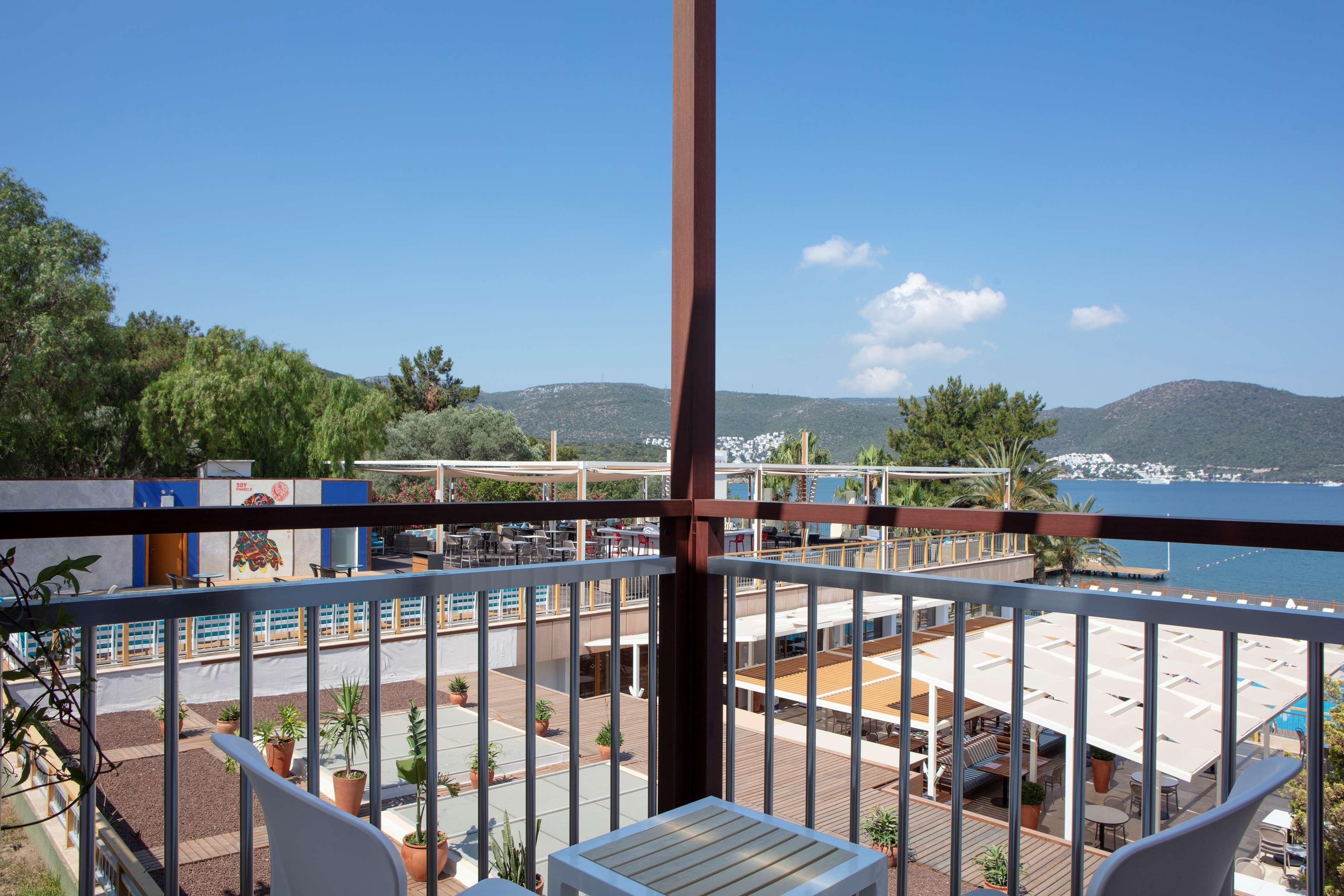 Doubletree By Hilton Bodrum Isil Club Ultra Resort Torba