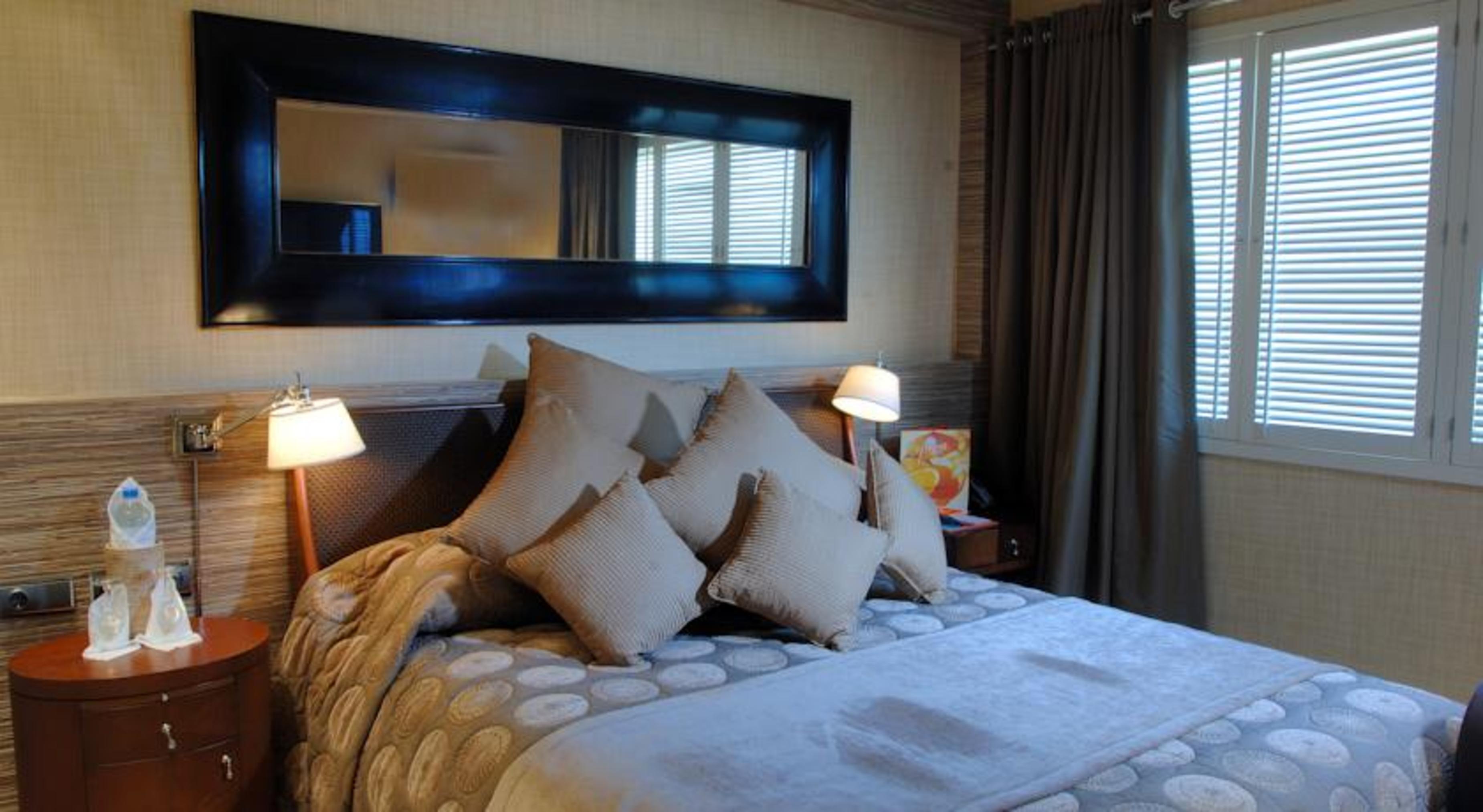 Hotel Elegance International
