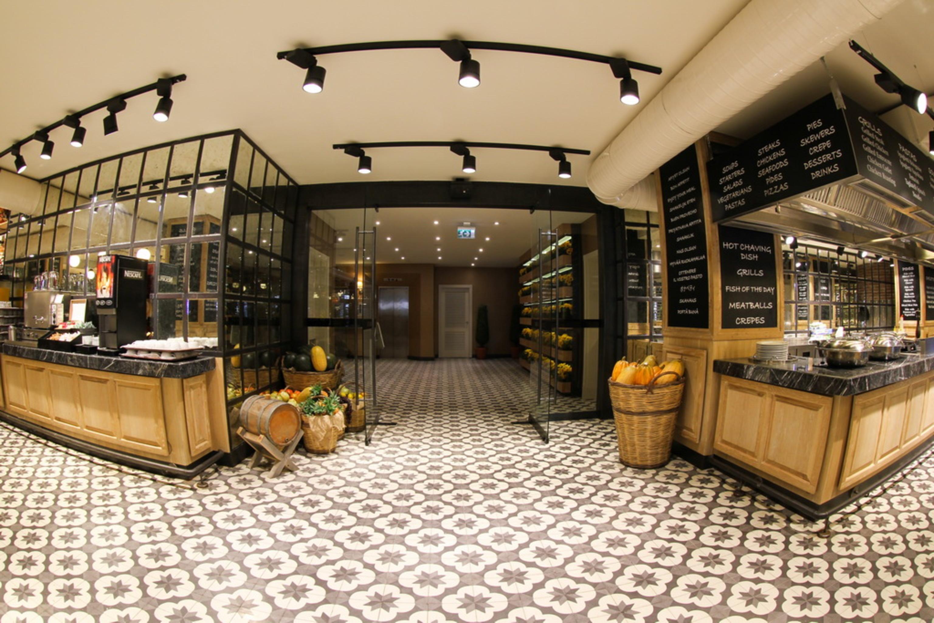 Hotel Elegance International