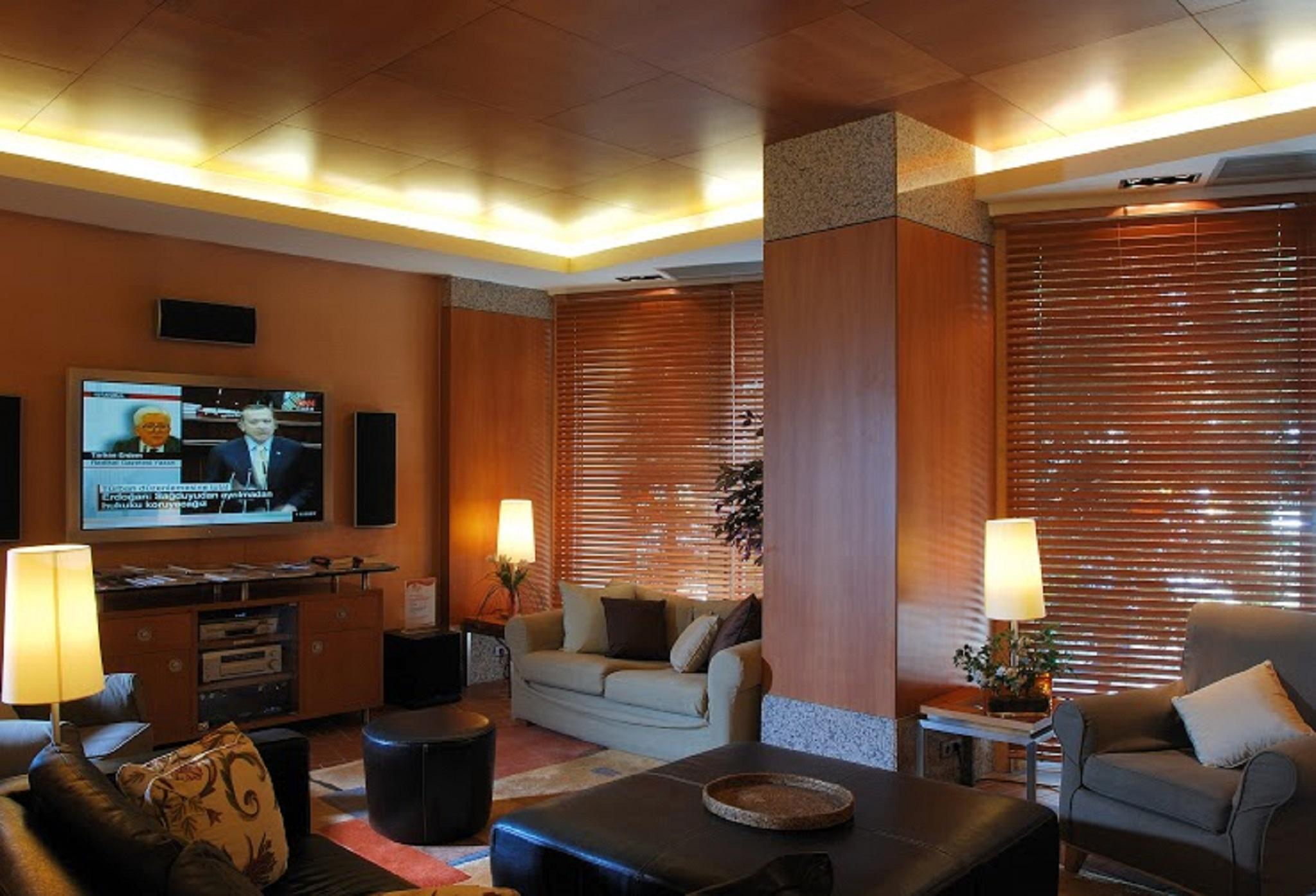 Elegance International Hotel 5*