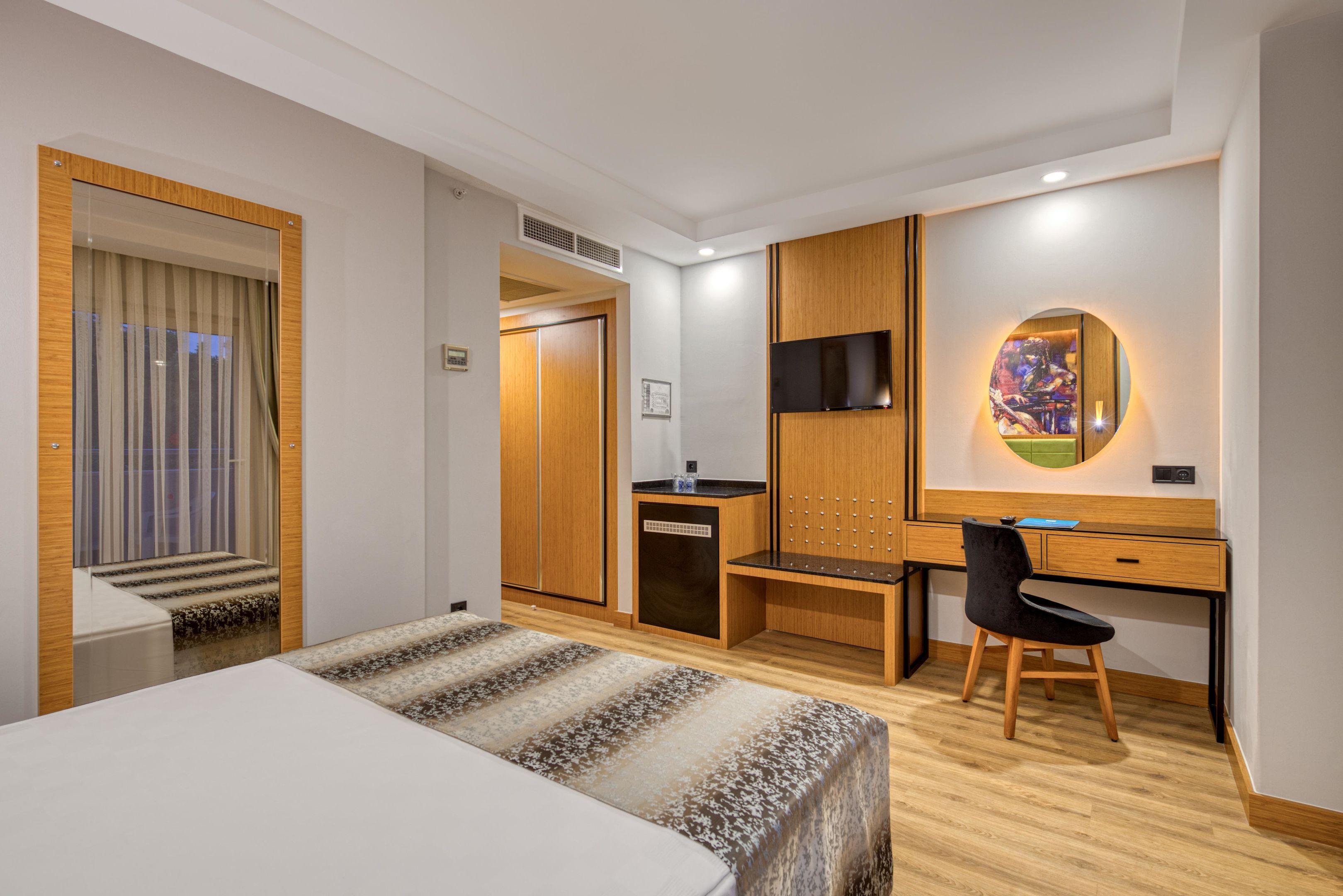 Sealife Buket & Resort Okurcalar