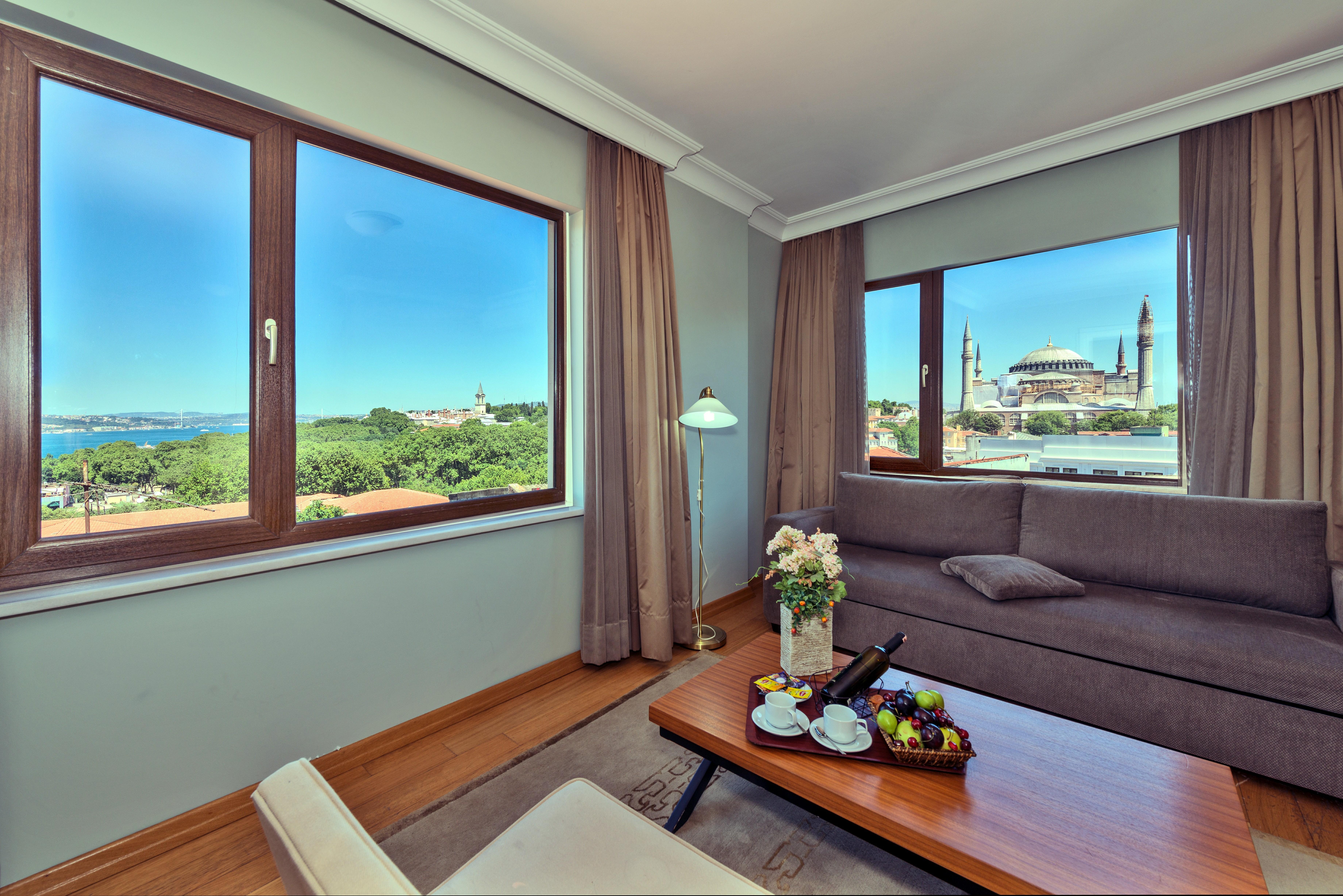 Agora Life - Special Class Hotel 4*