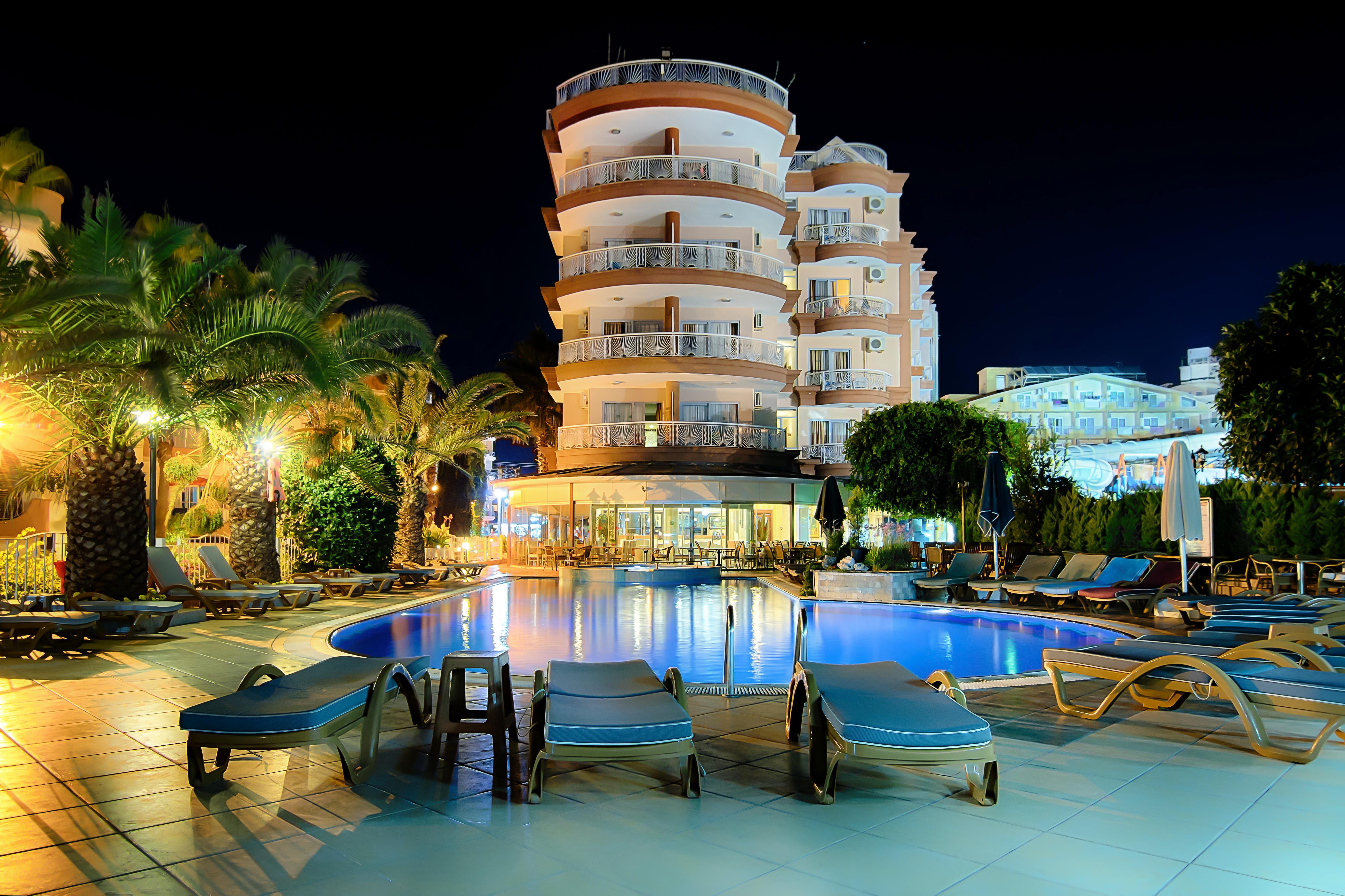 Hotel Romance Beach 3*