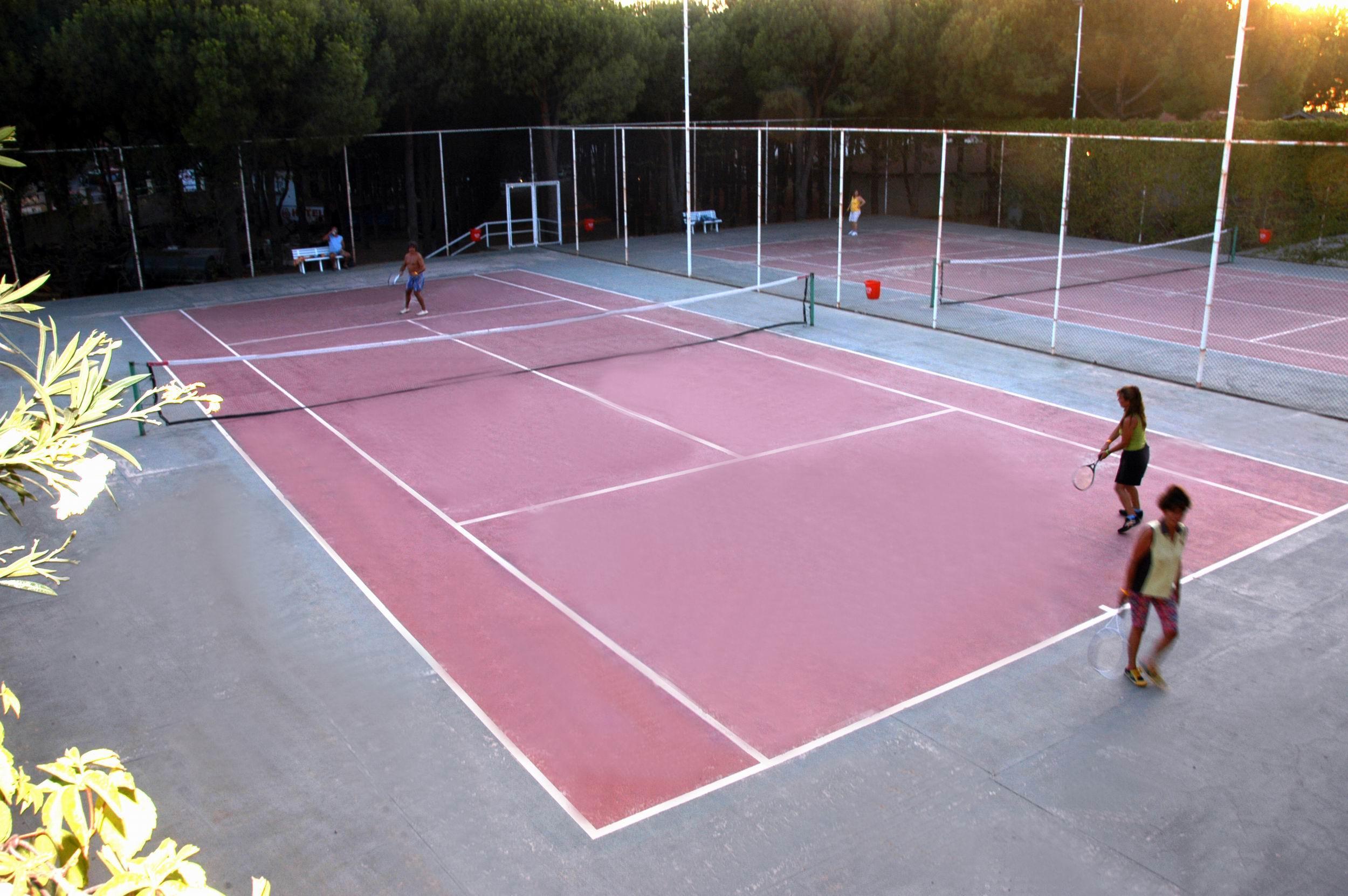 Grand Efe (adults Only)