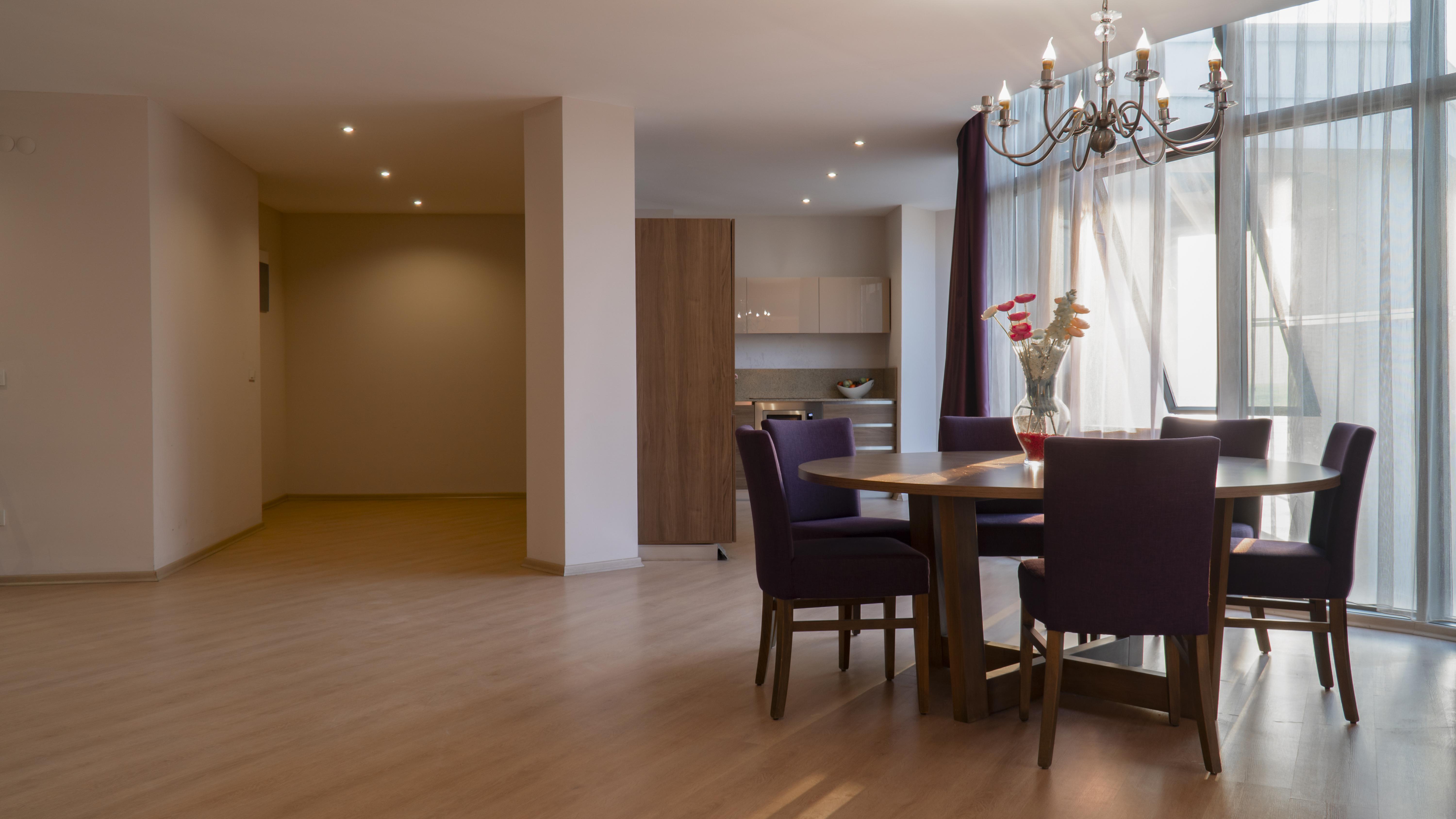 Ladies (adults Only) Aparthotel