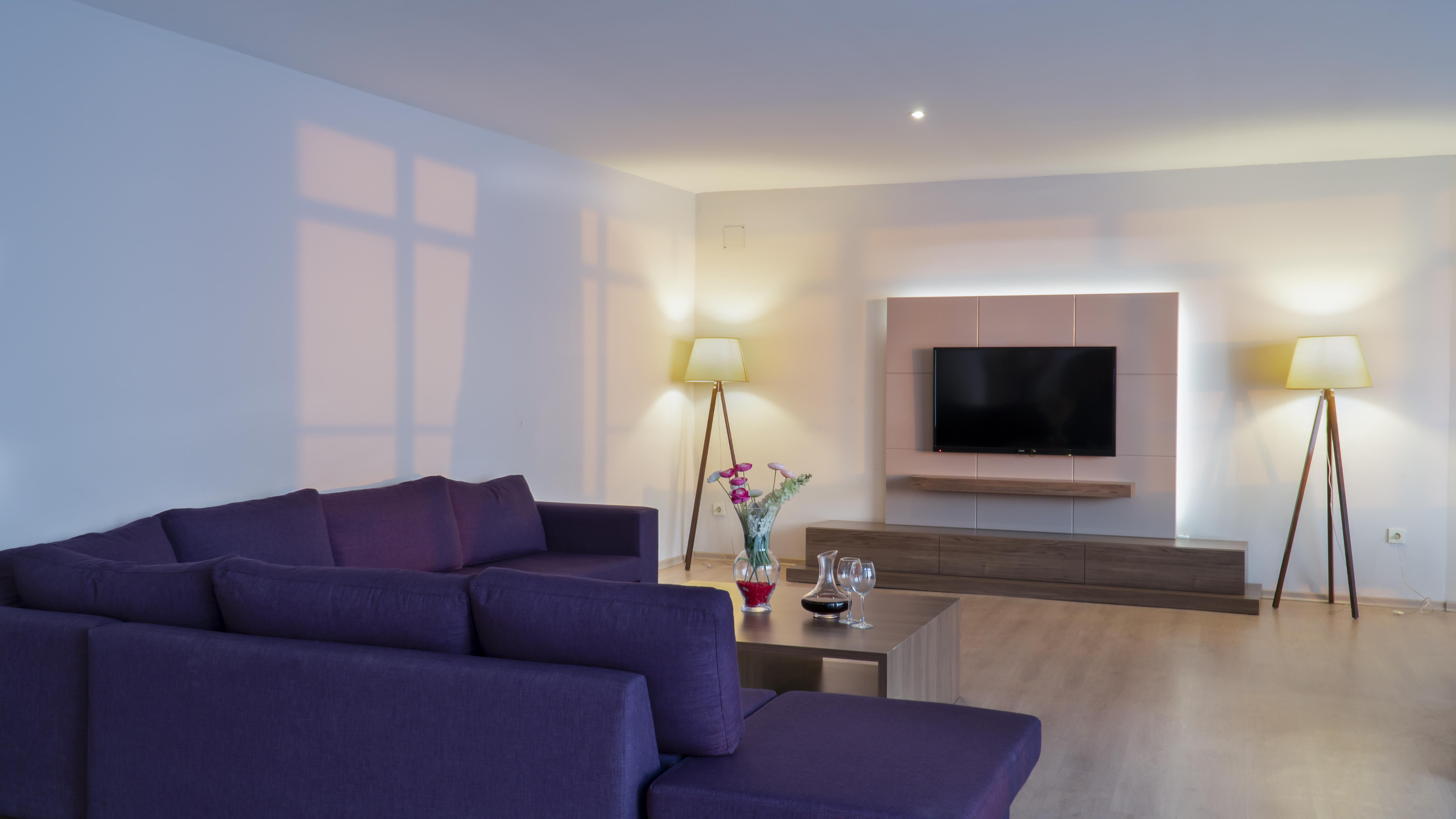 Ladies (adults Only) Aparthotel