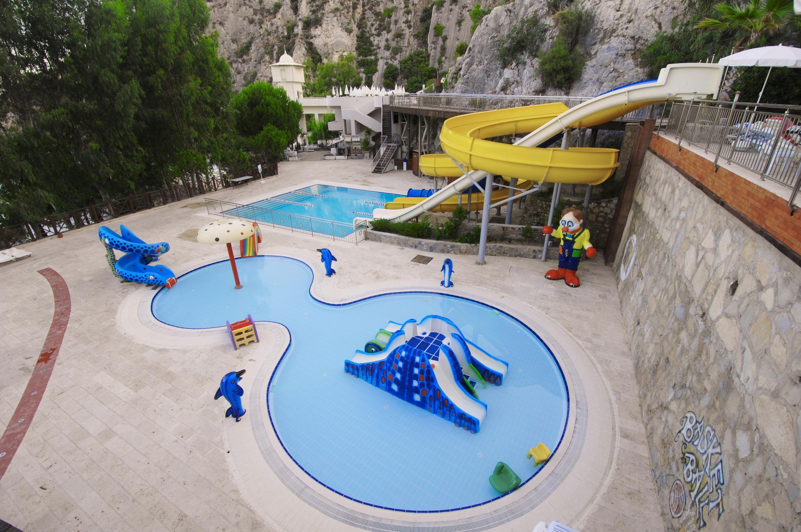 Resort Alkoclar Adakule