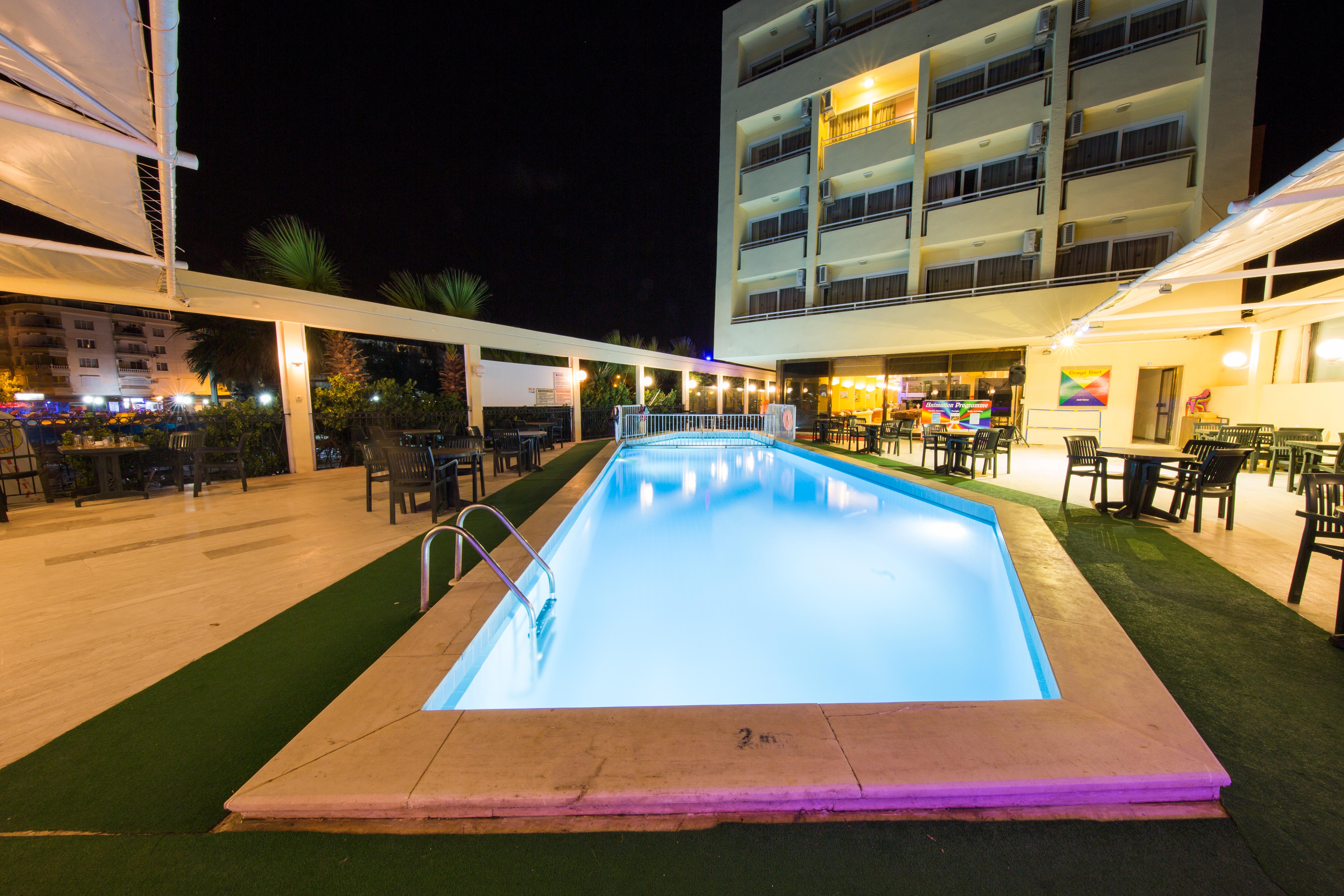 Hotel Tuntas Altinkum