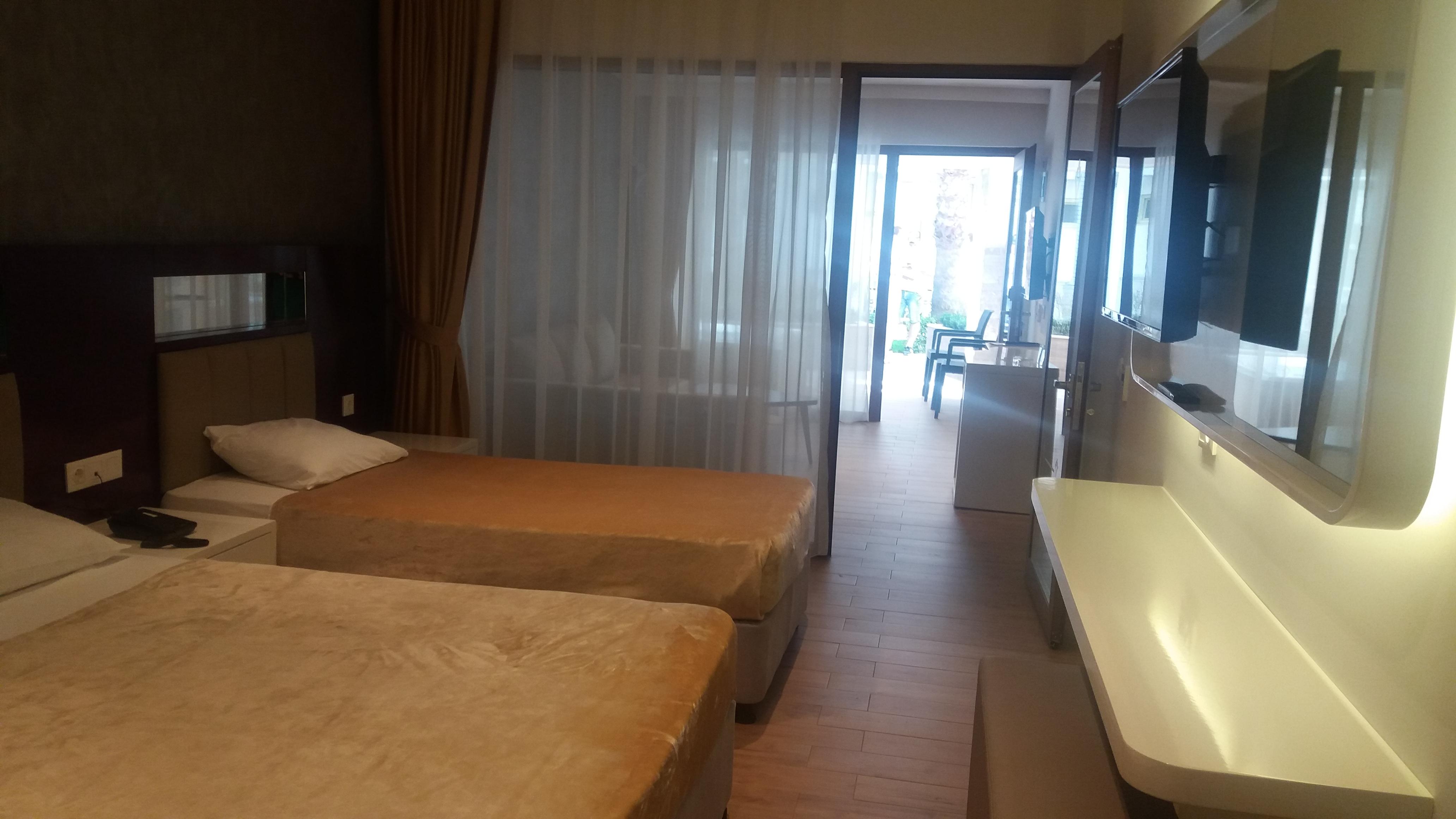 Mirage World Hotel 4*