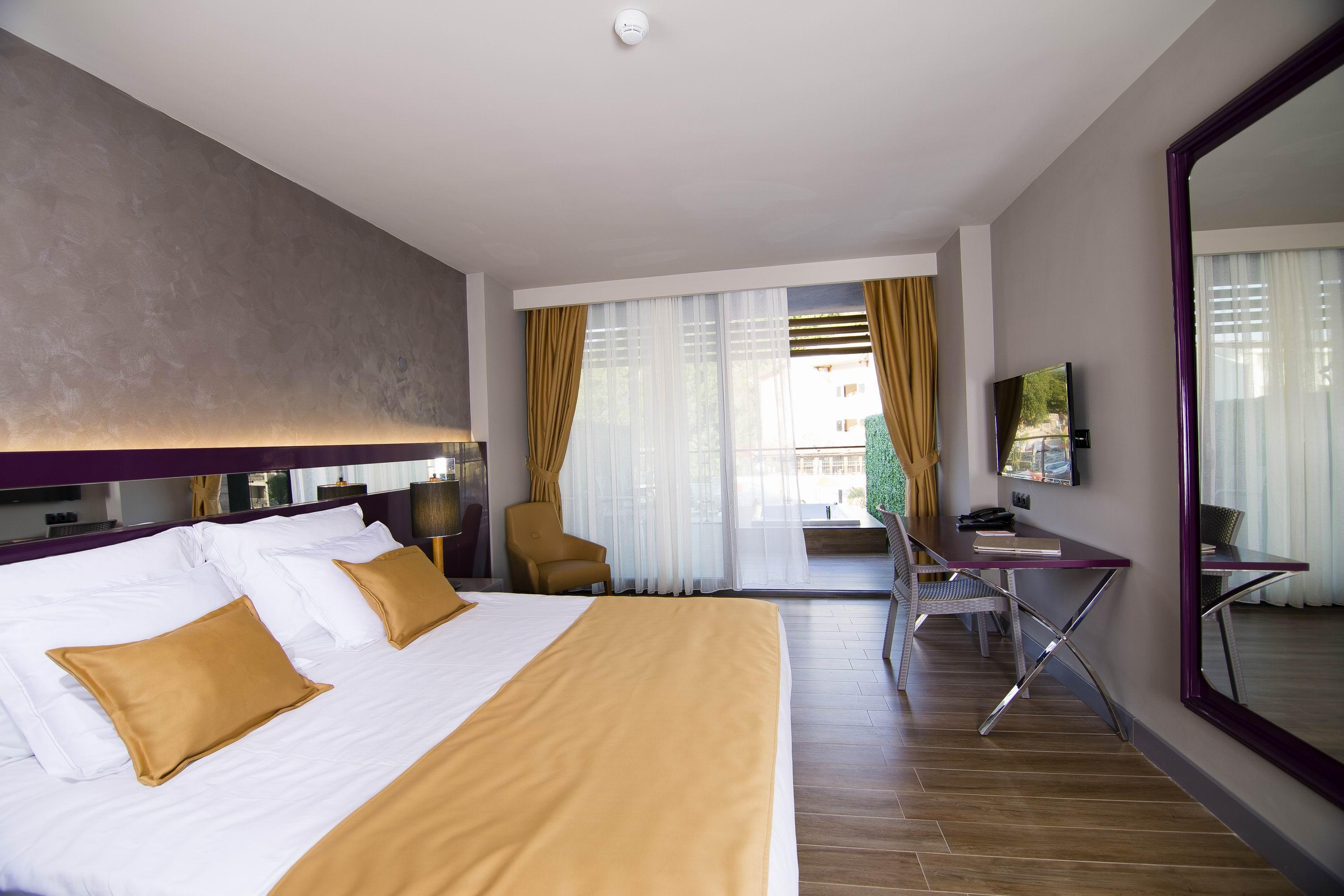 Hotel Mirage World Icmeler