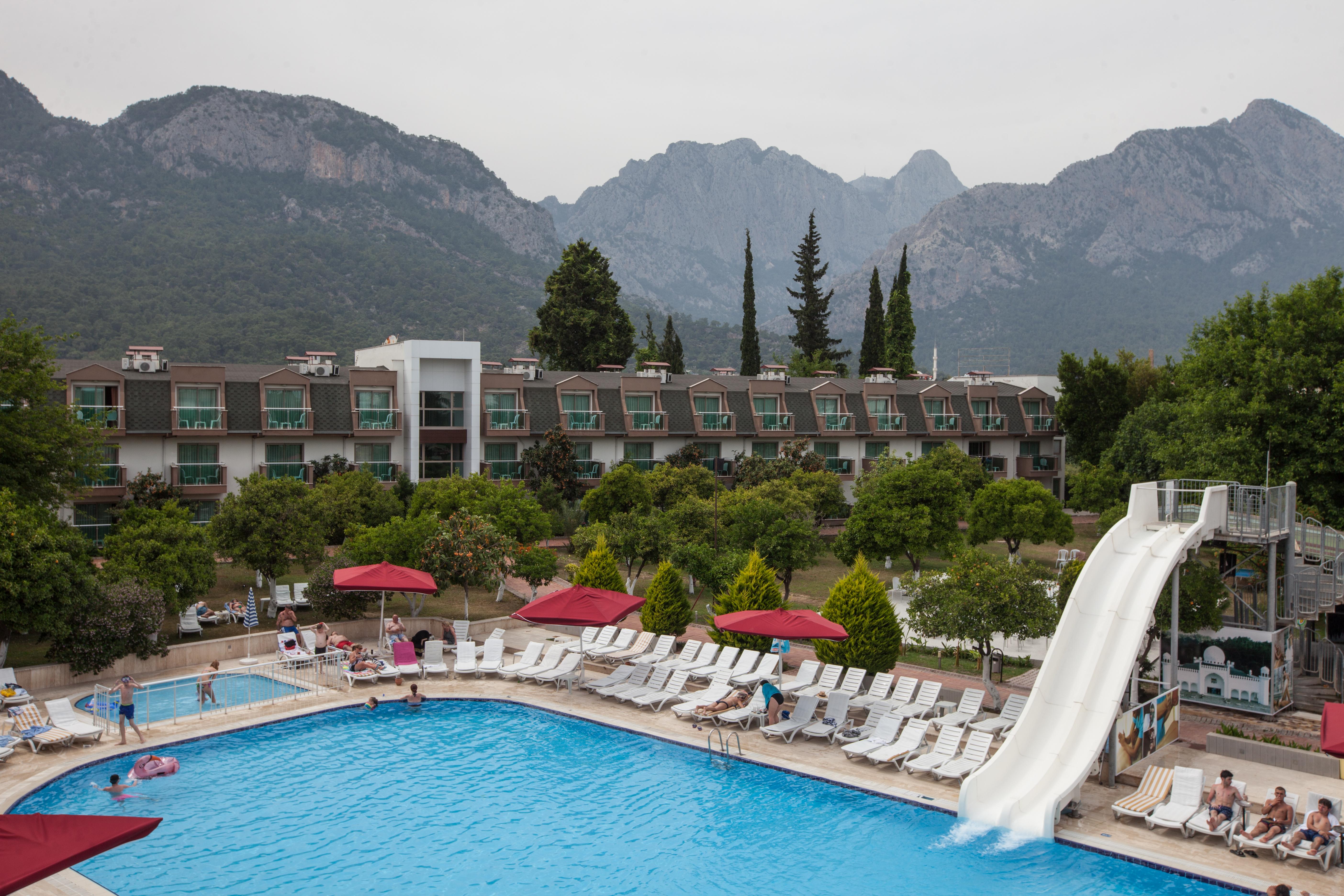 Hotel Batont Garden