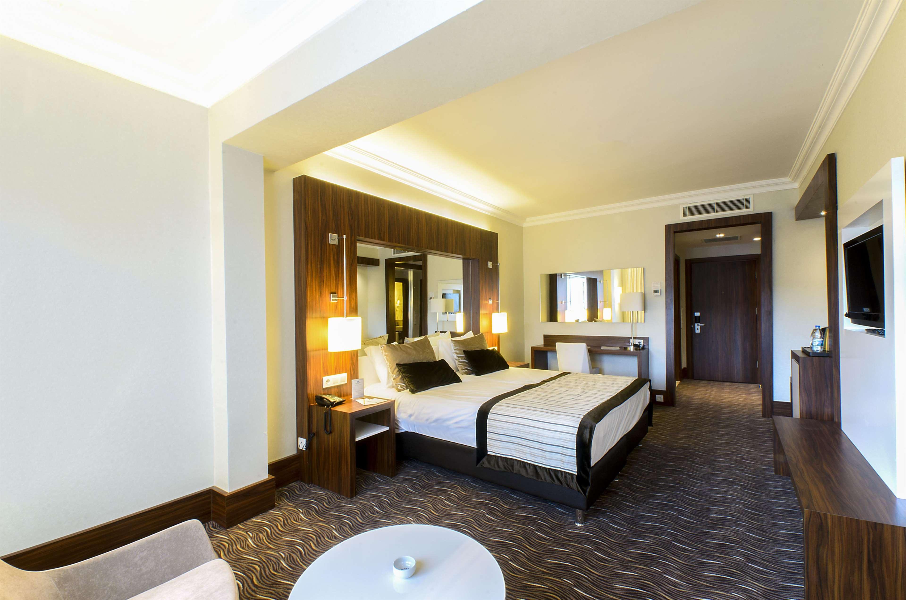 Ikbal Thermal & Afyon 5*
