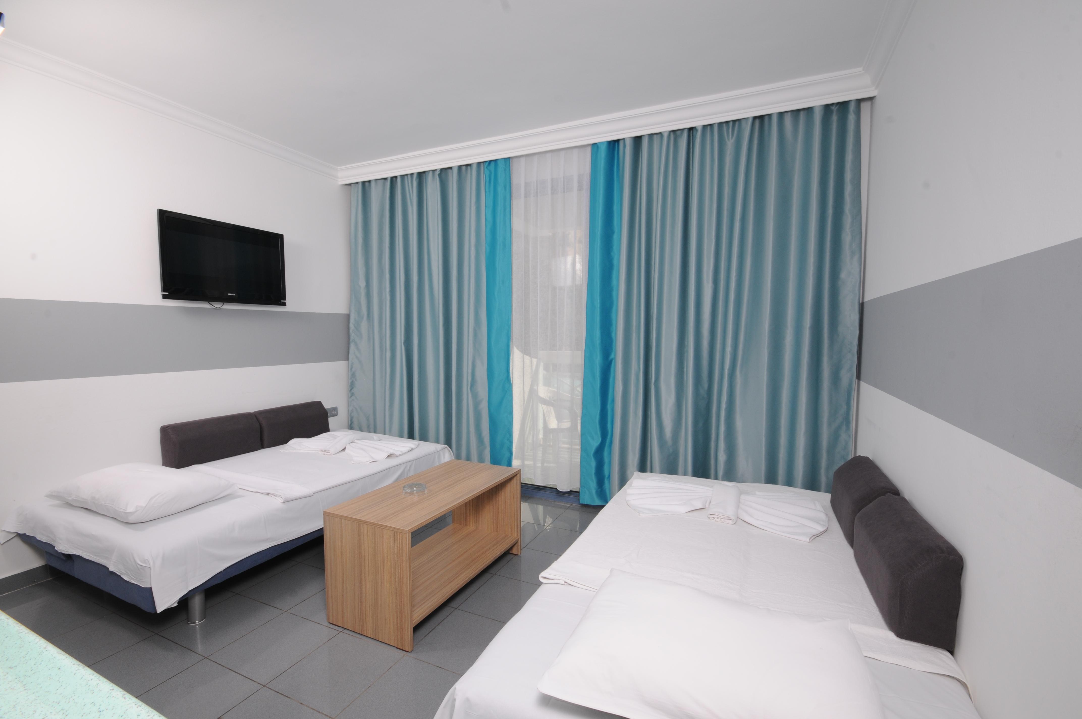 Blue Palace Hotel 3*