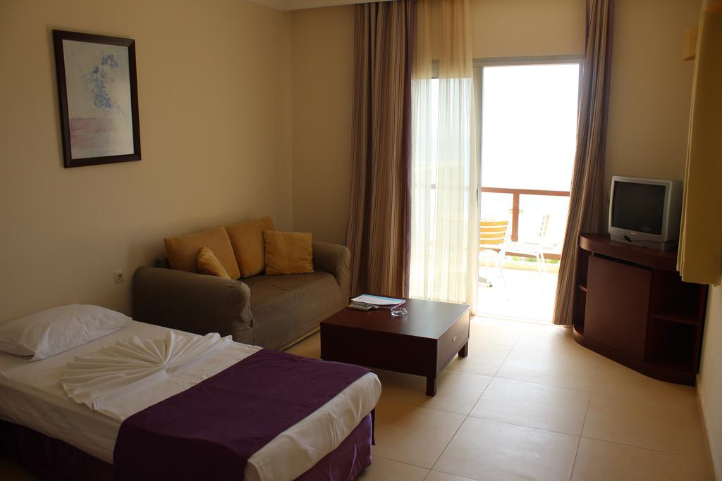 Lighthouse Hotel Ortakent