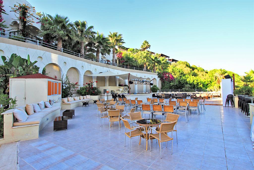 Hotel Lighthouse 4*