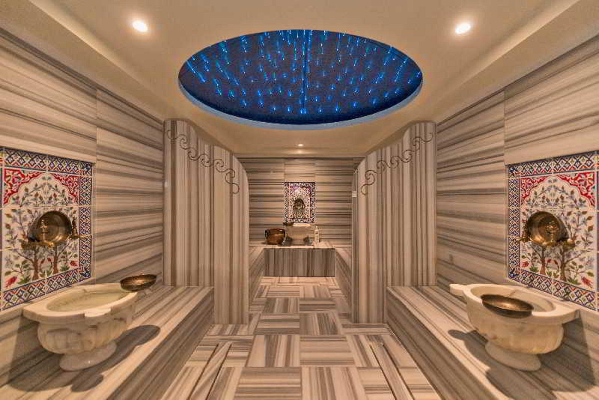 Dora Hotel 4*