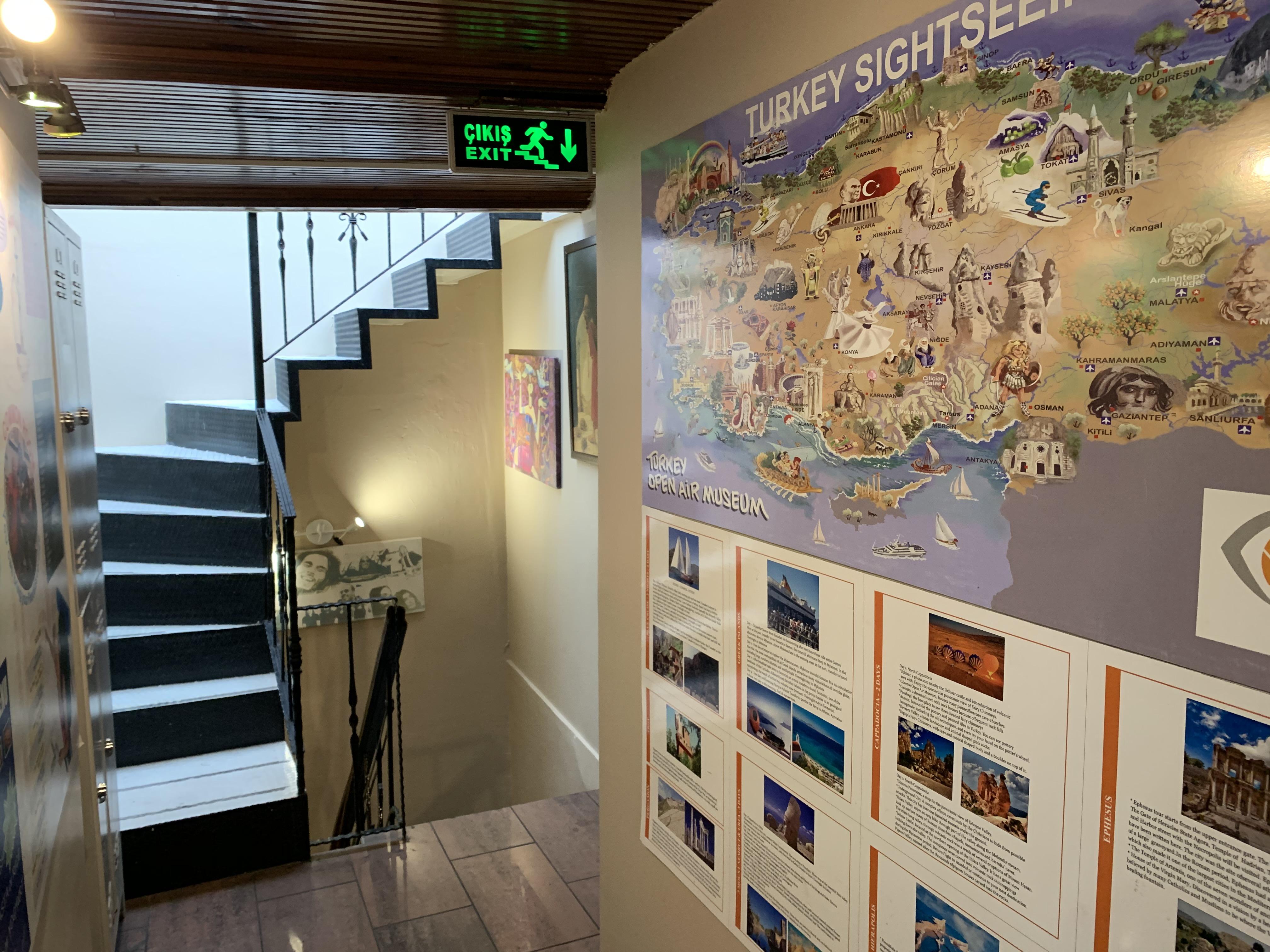 Antique Hostel *
