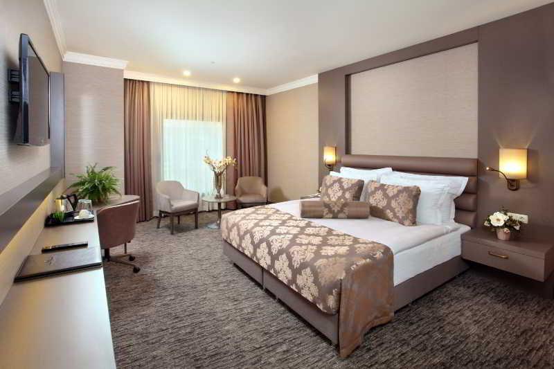 Hotel Euro Park 5*