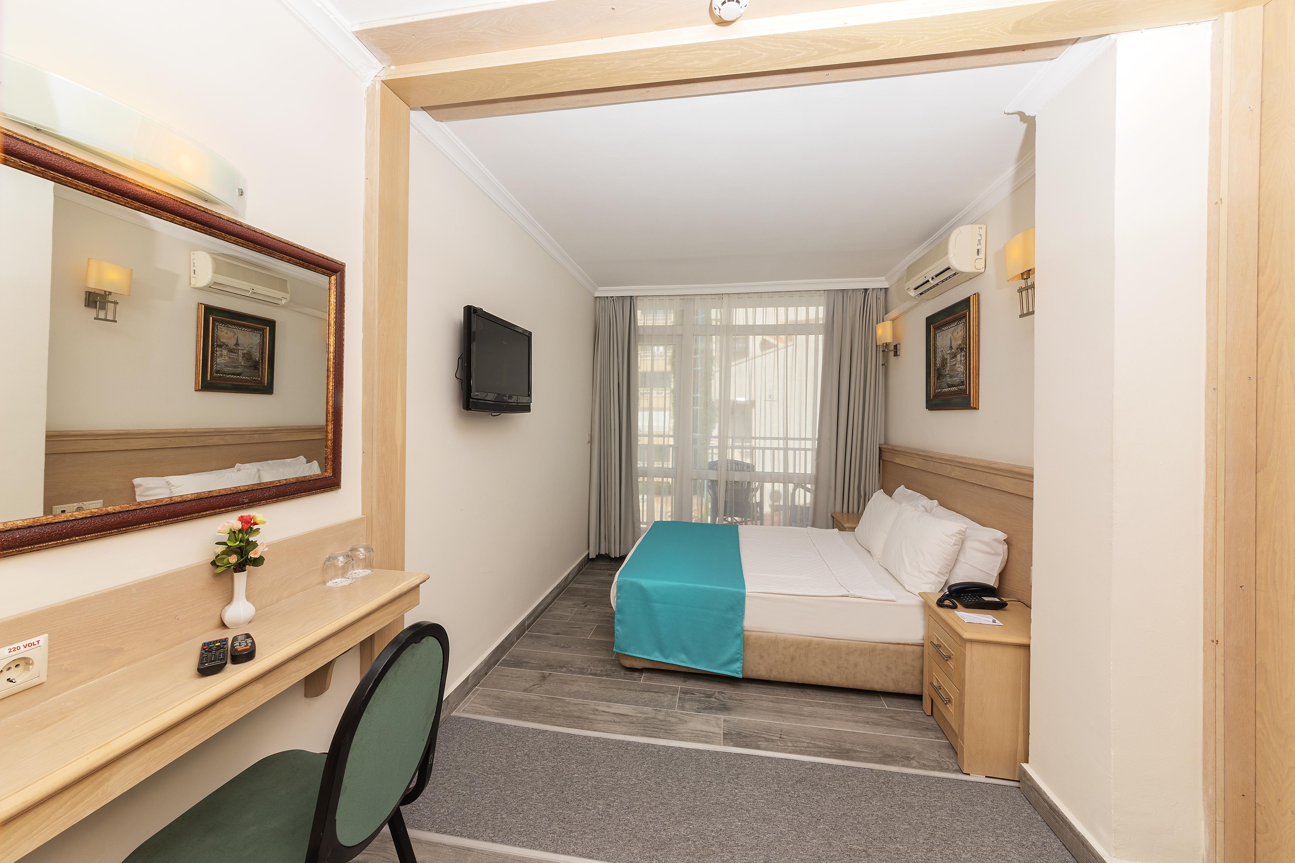 Hotel Kayamaris 4*
