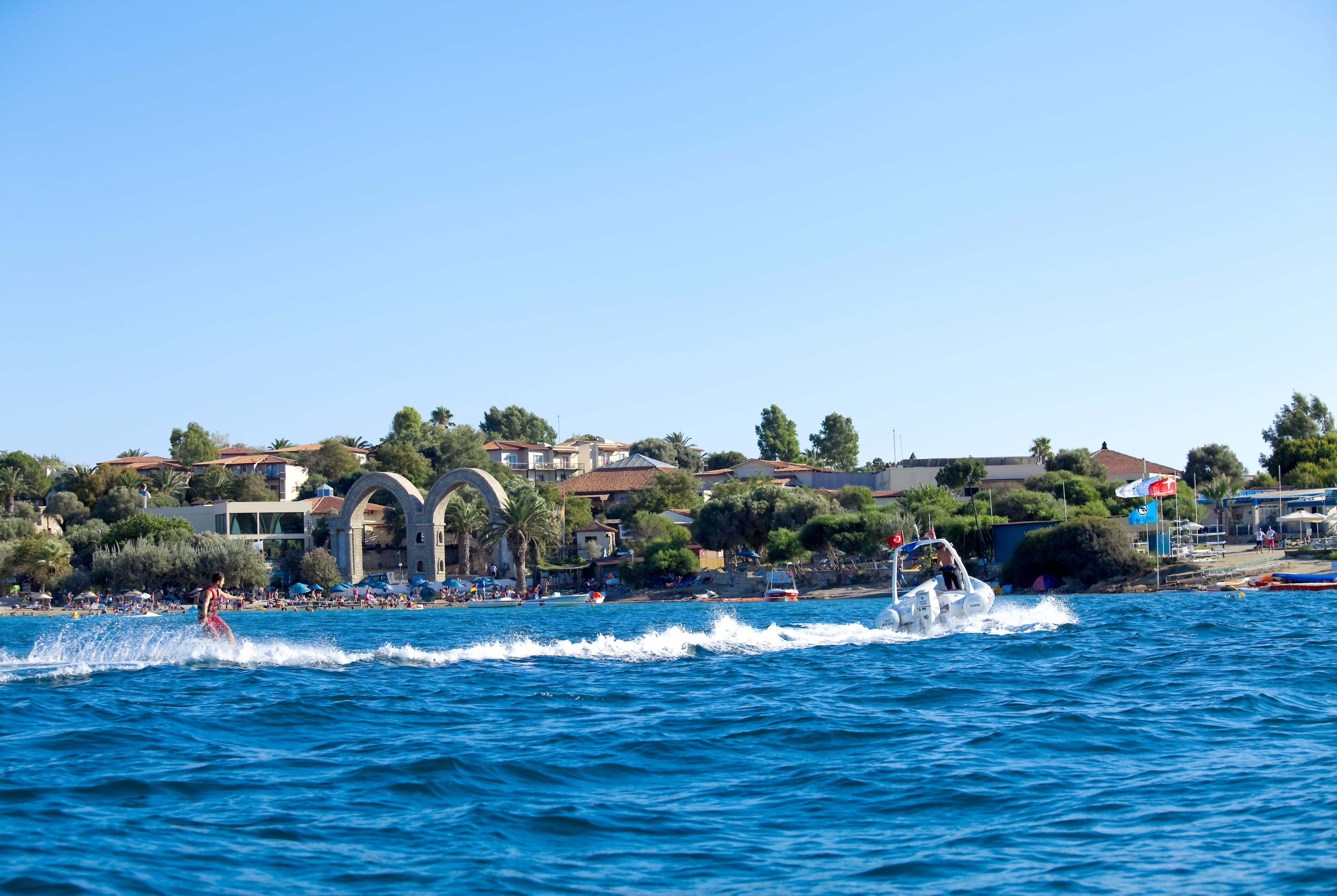 Hotel Club Atlantis 4*