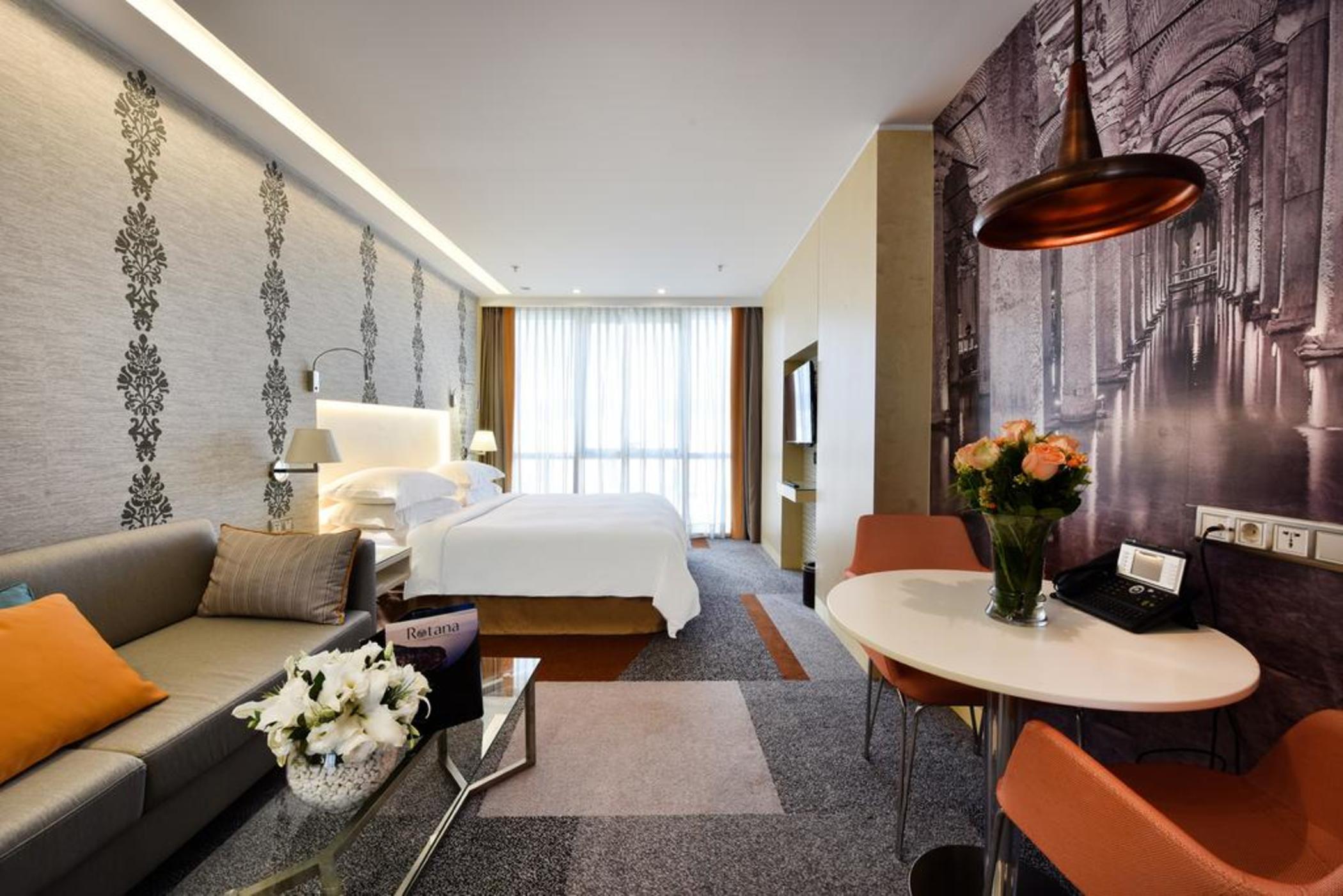 Hotel Tango Arjaan By Rotana 5*