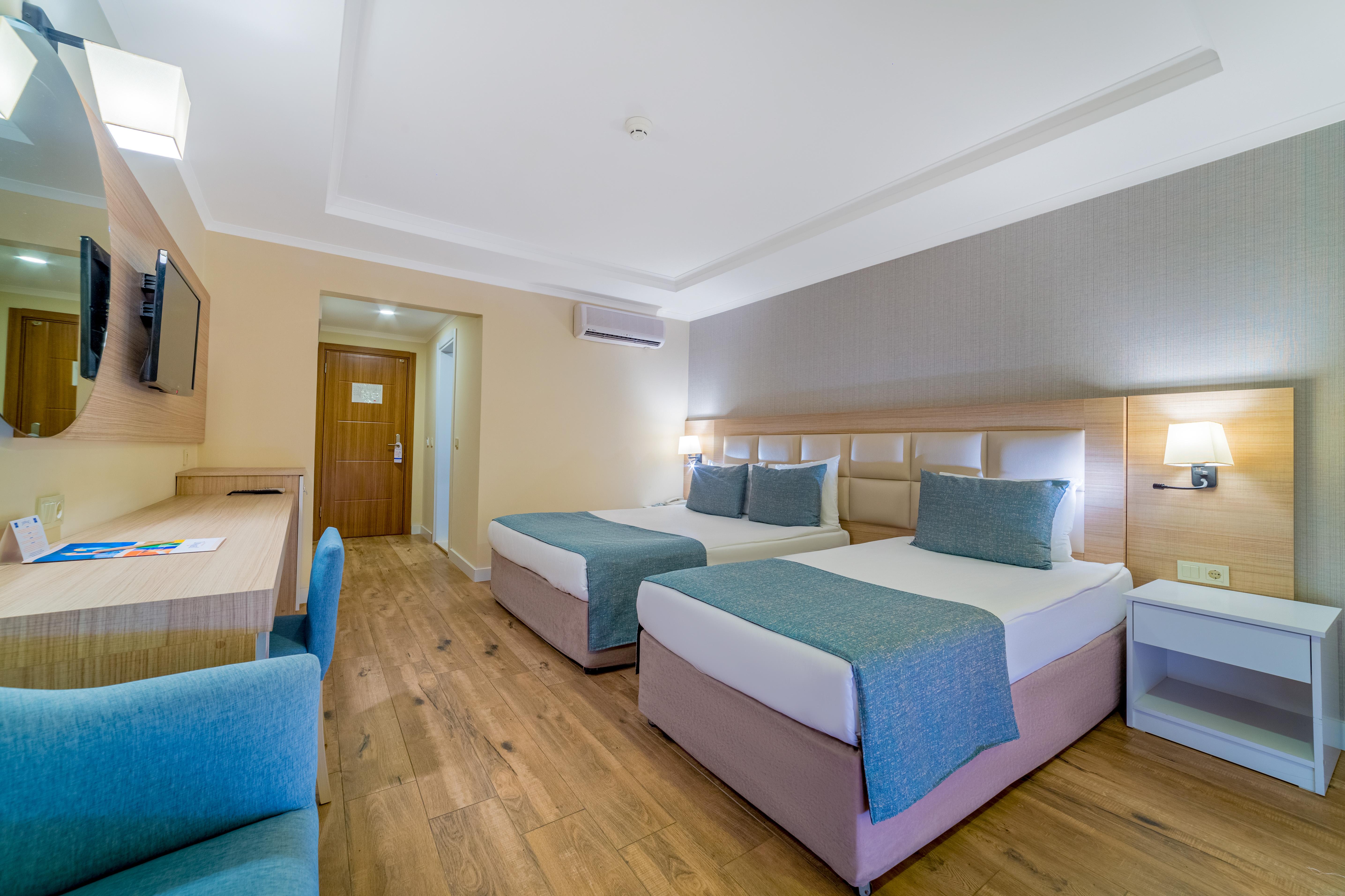 Justiniano Club Park Conti 4* Okurcalar