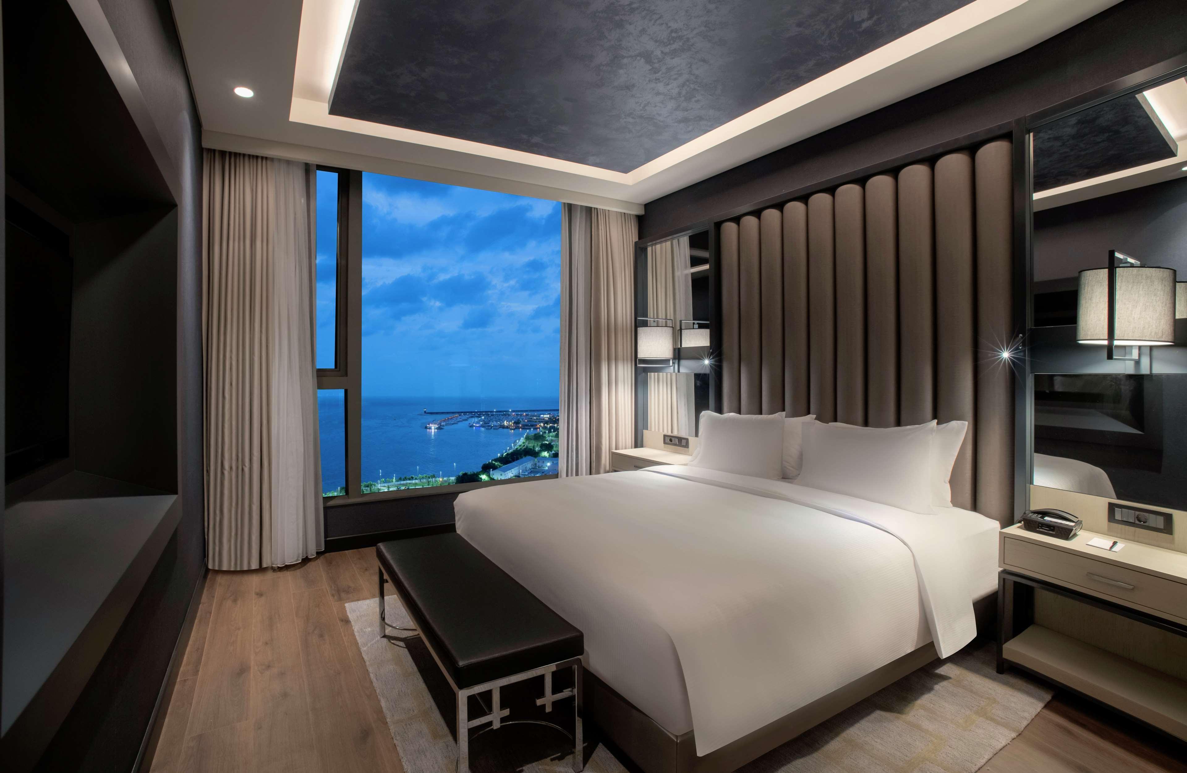 Hotel Hilton Bakirkoy 5*