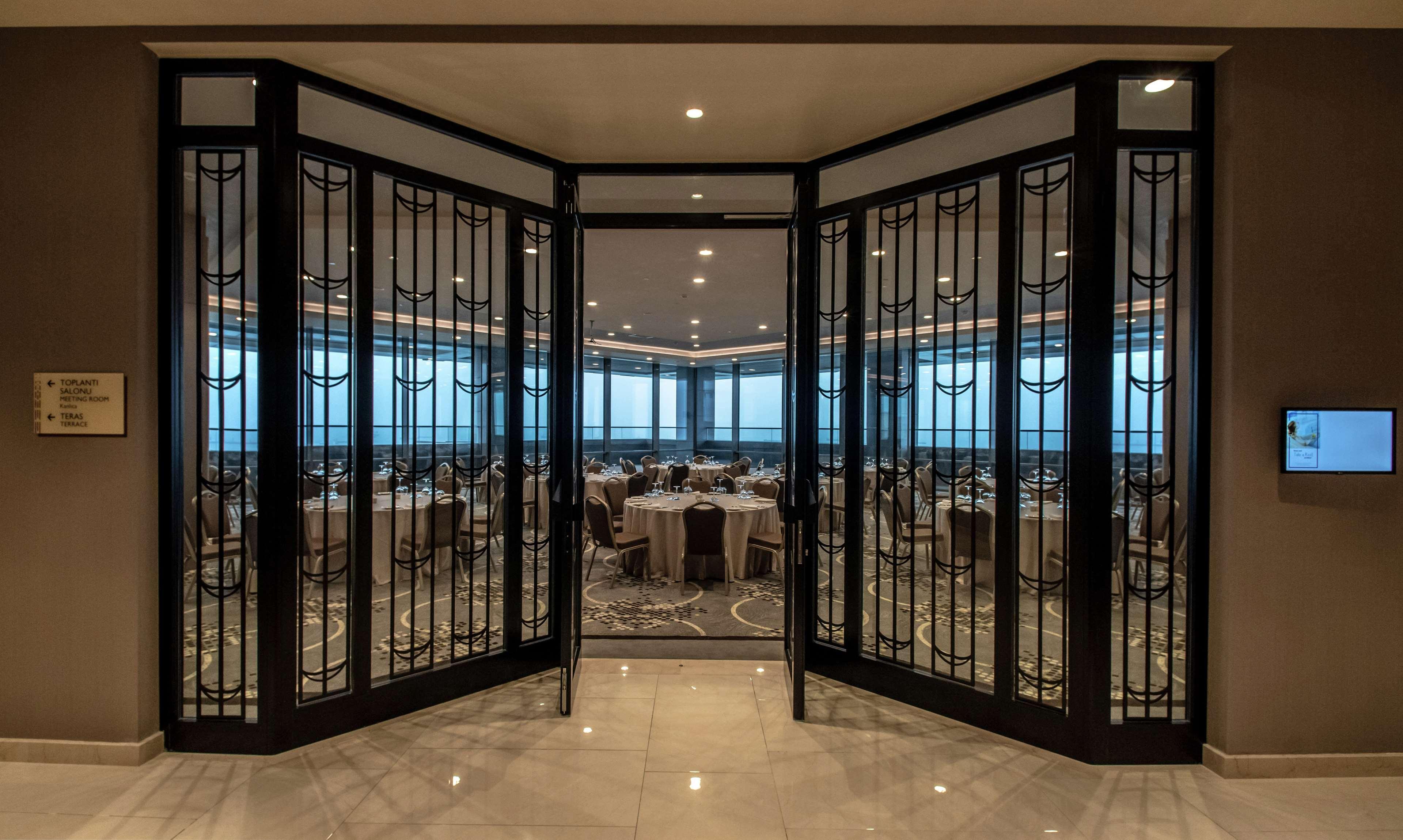 Hilton Bakirkoy 5*