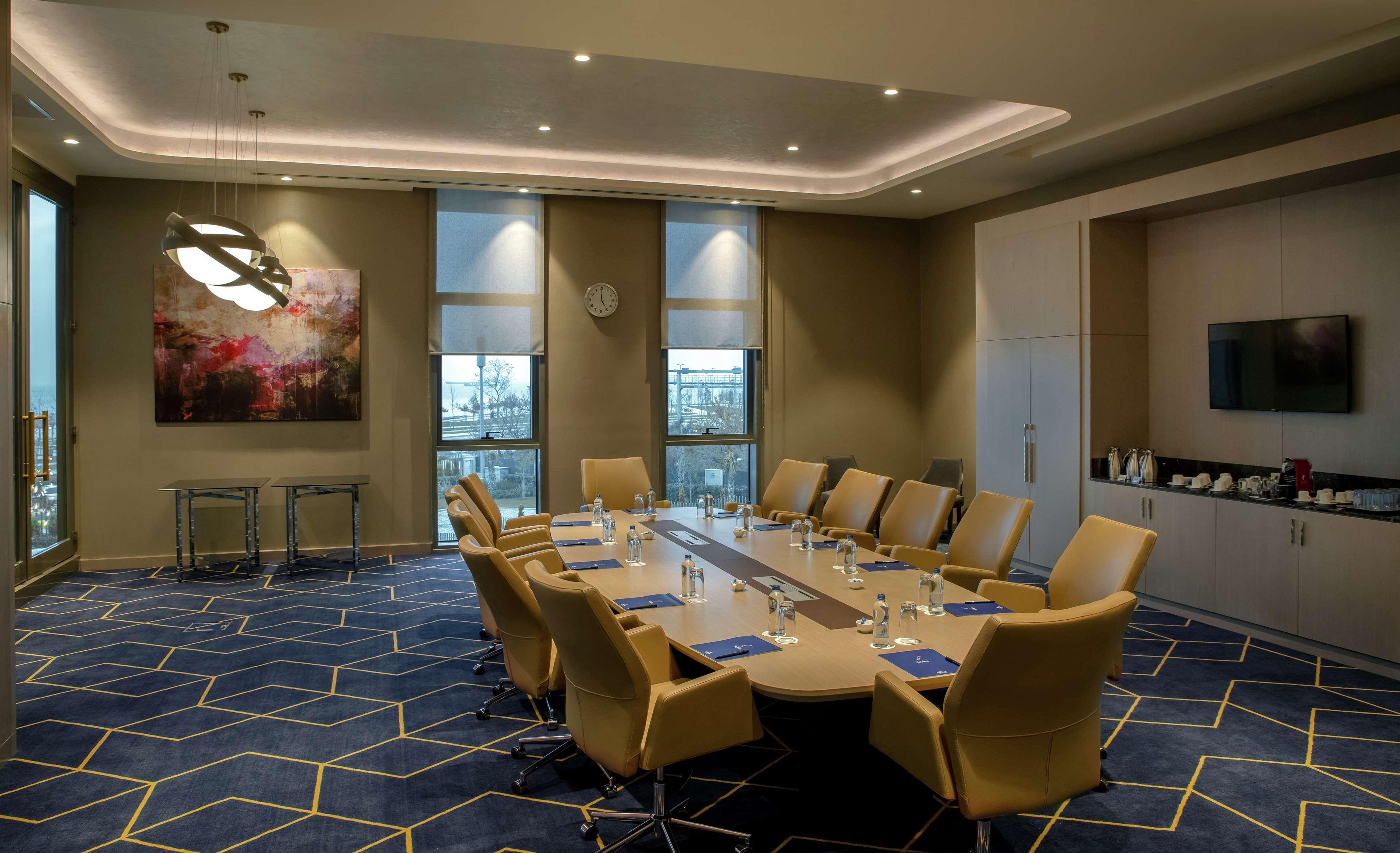 Hilton Bakirkoy 5*