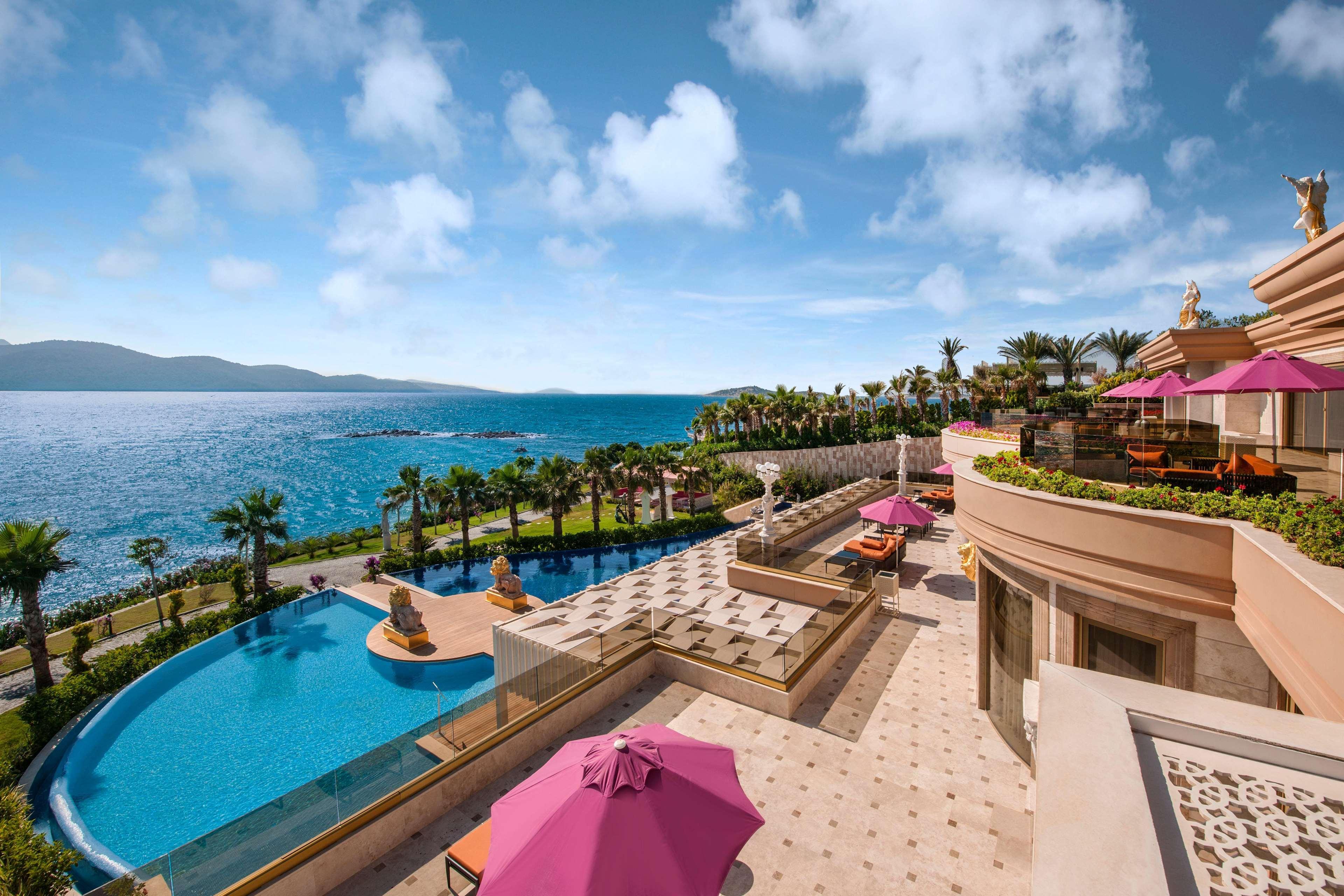 Resort The Plaza Bodrum 5*