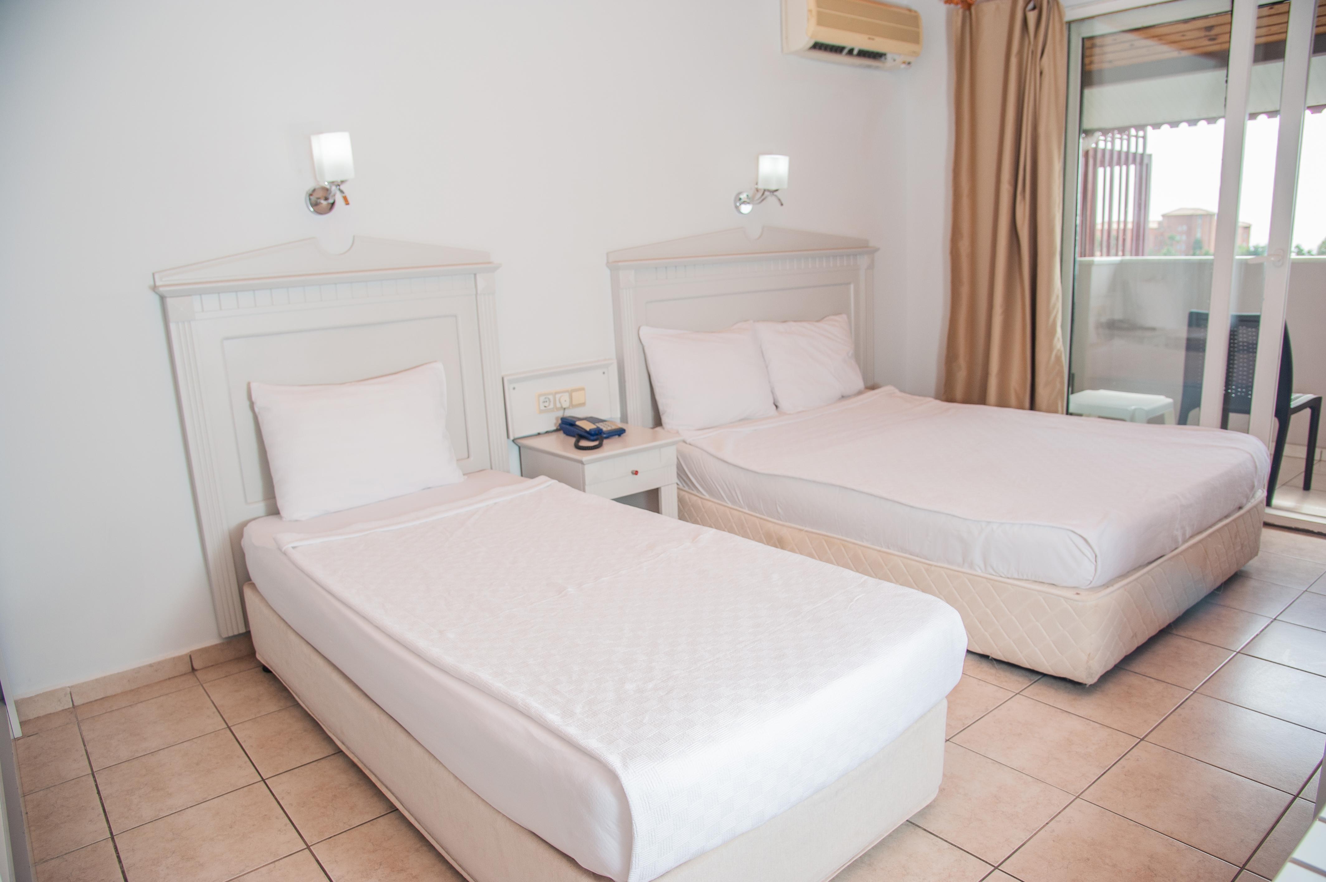 Grand Bahama Ex. Happy Hotel