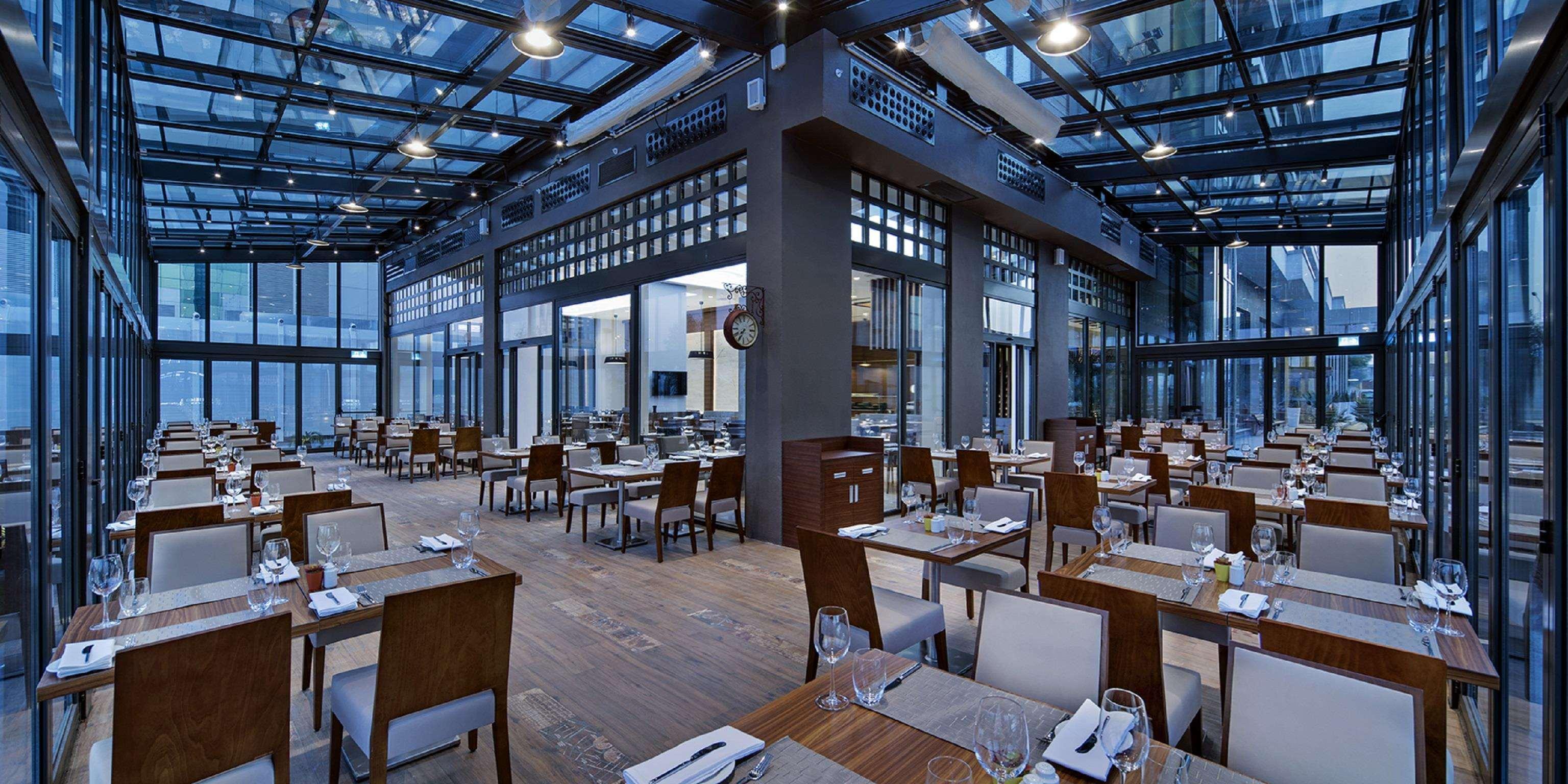 Hotel Hilton Garden Bayrakli 4*