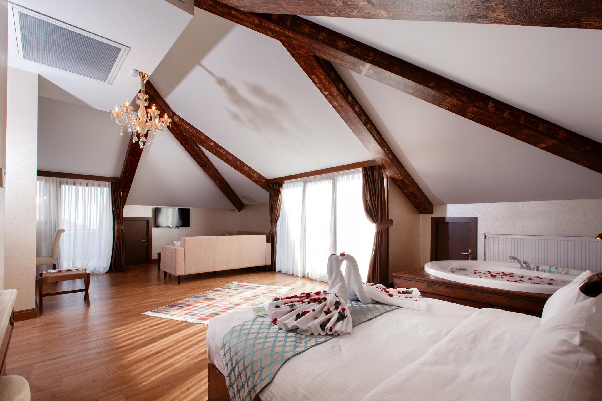 Sera & Aparts Hotel