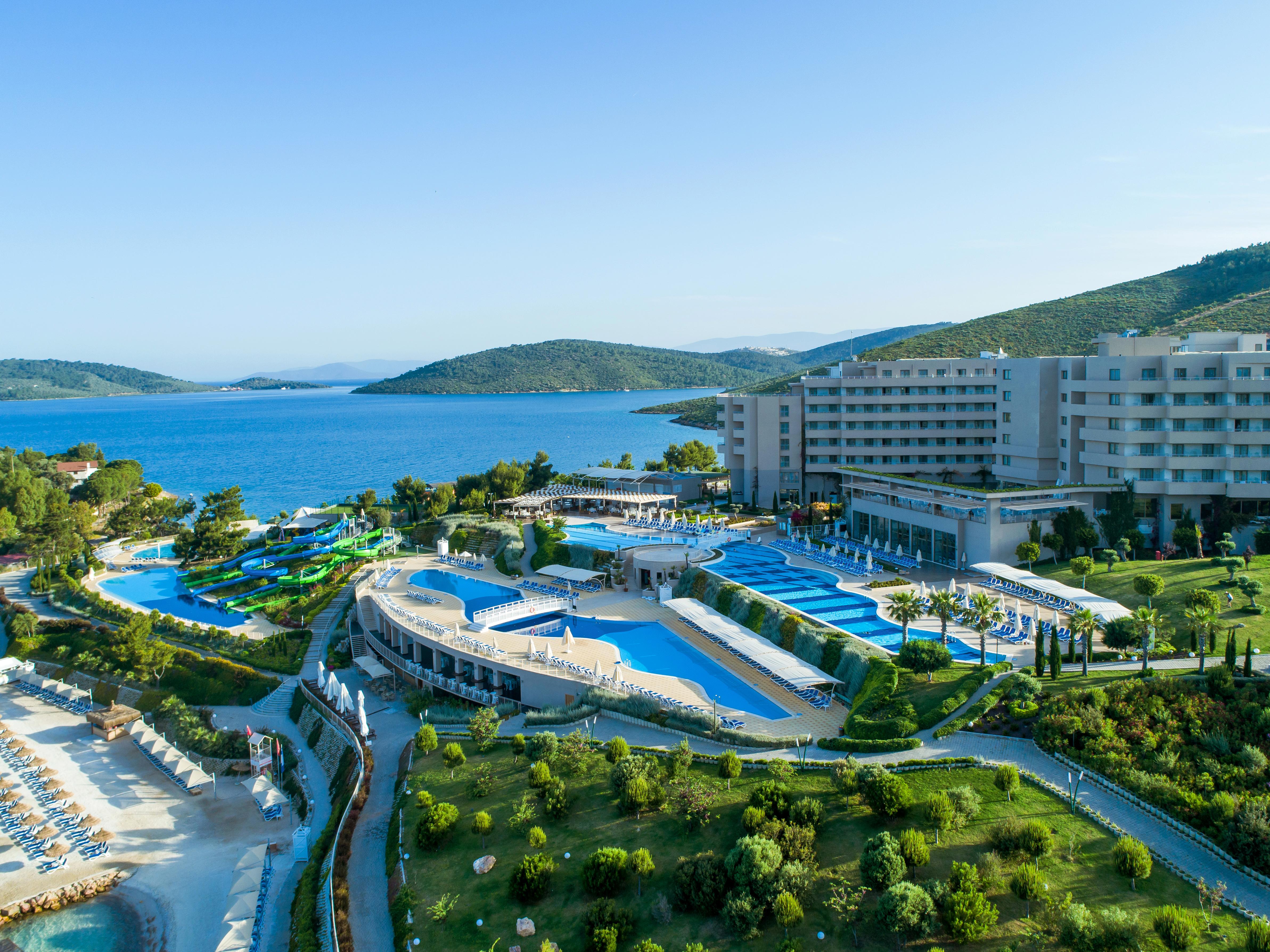 Resort La Blanche Island Bodrum 5*