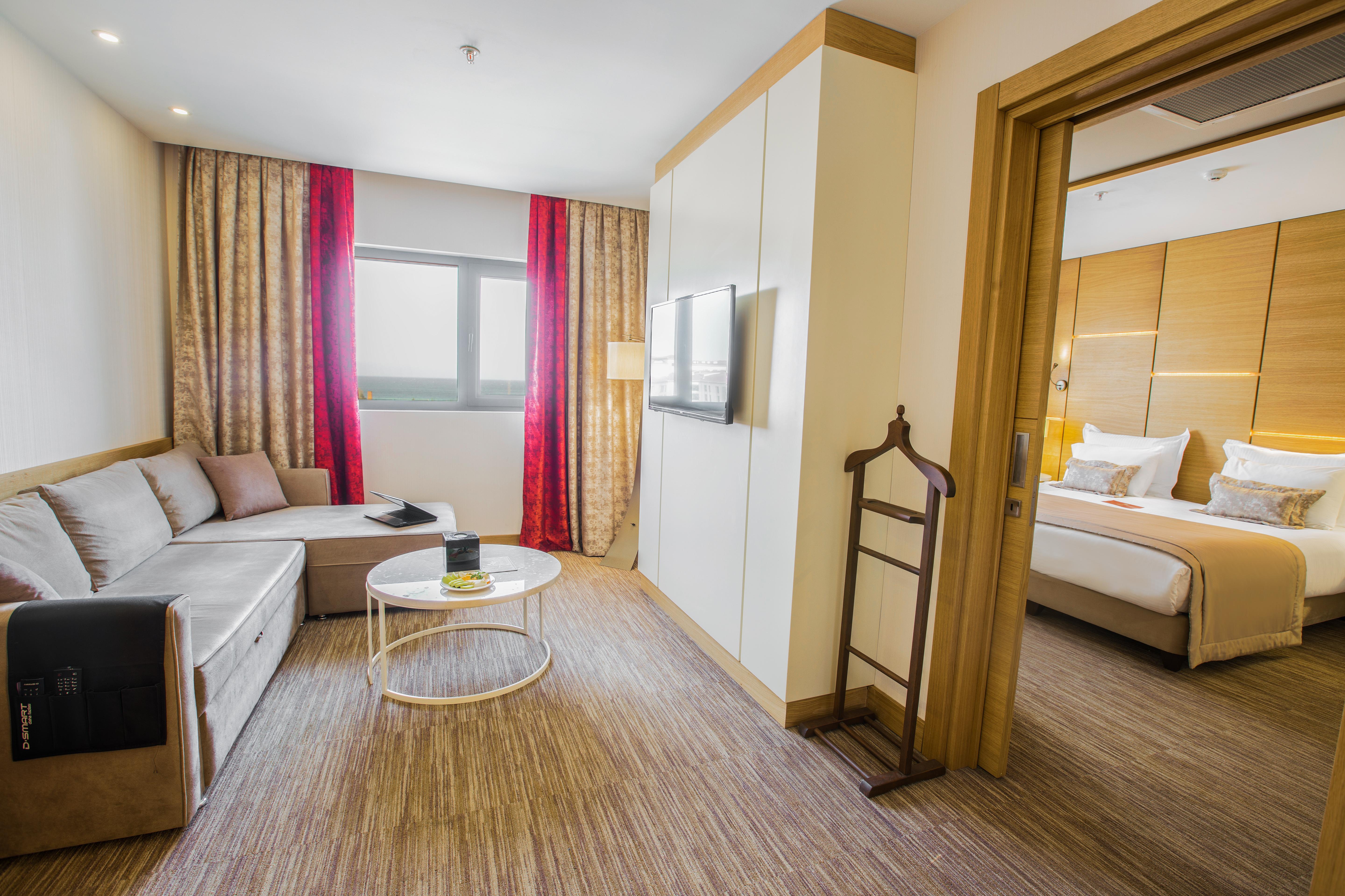 Kuhla Hotel 4*