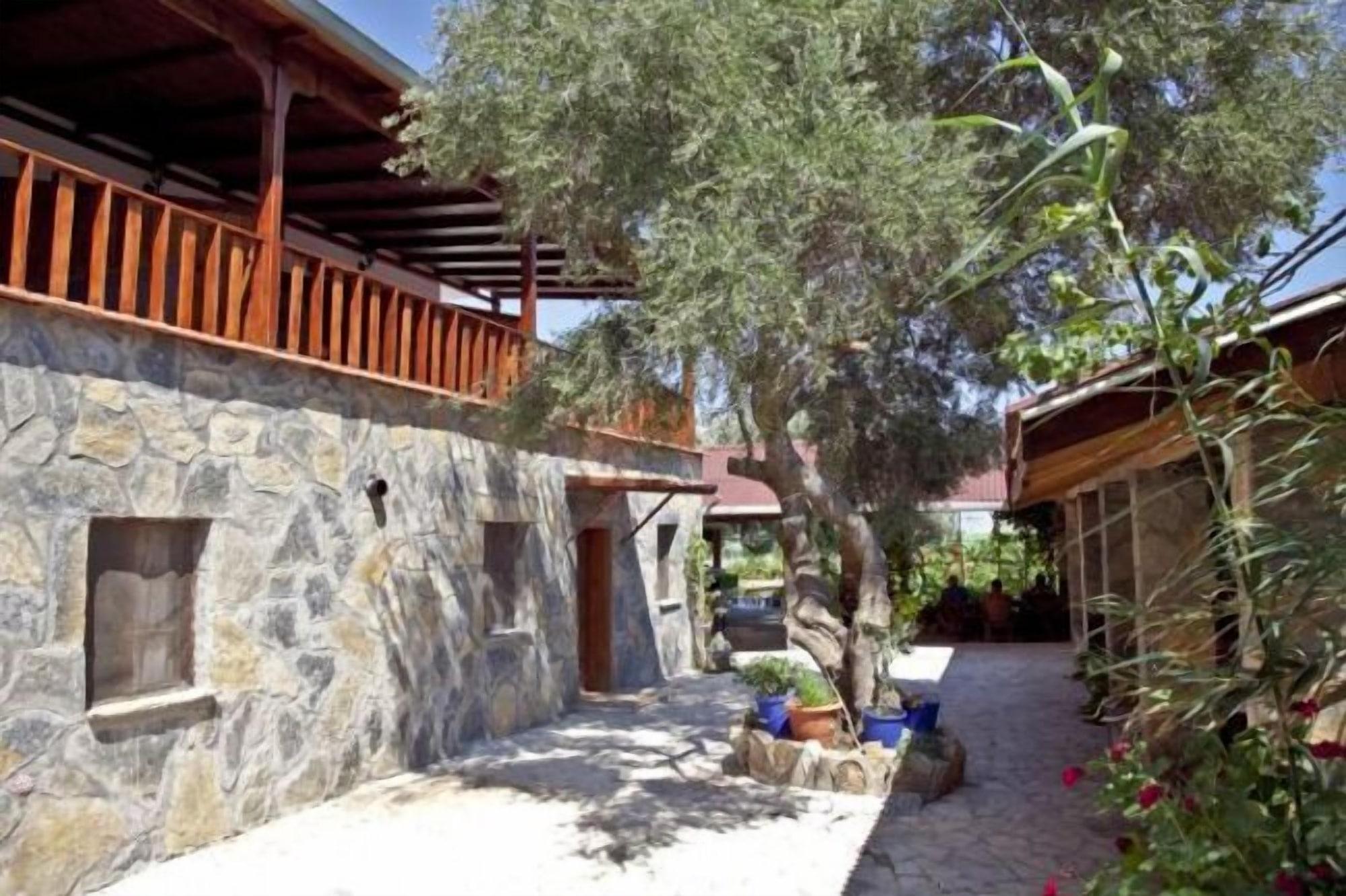 Sahin & Restaurant Guest house Yaliciftlik