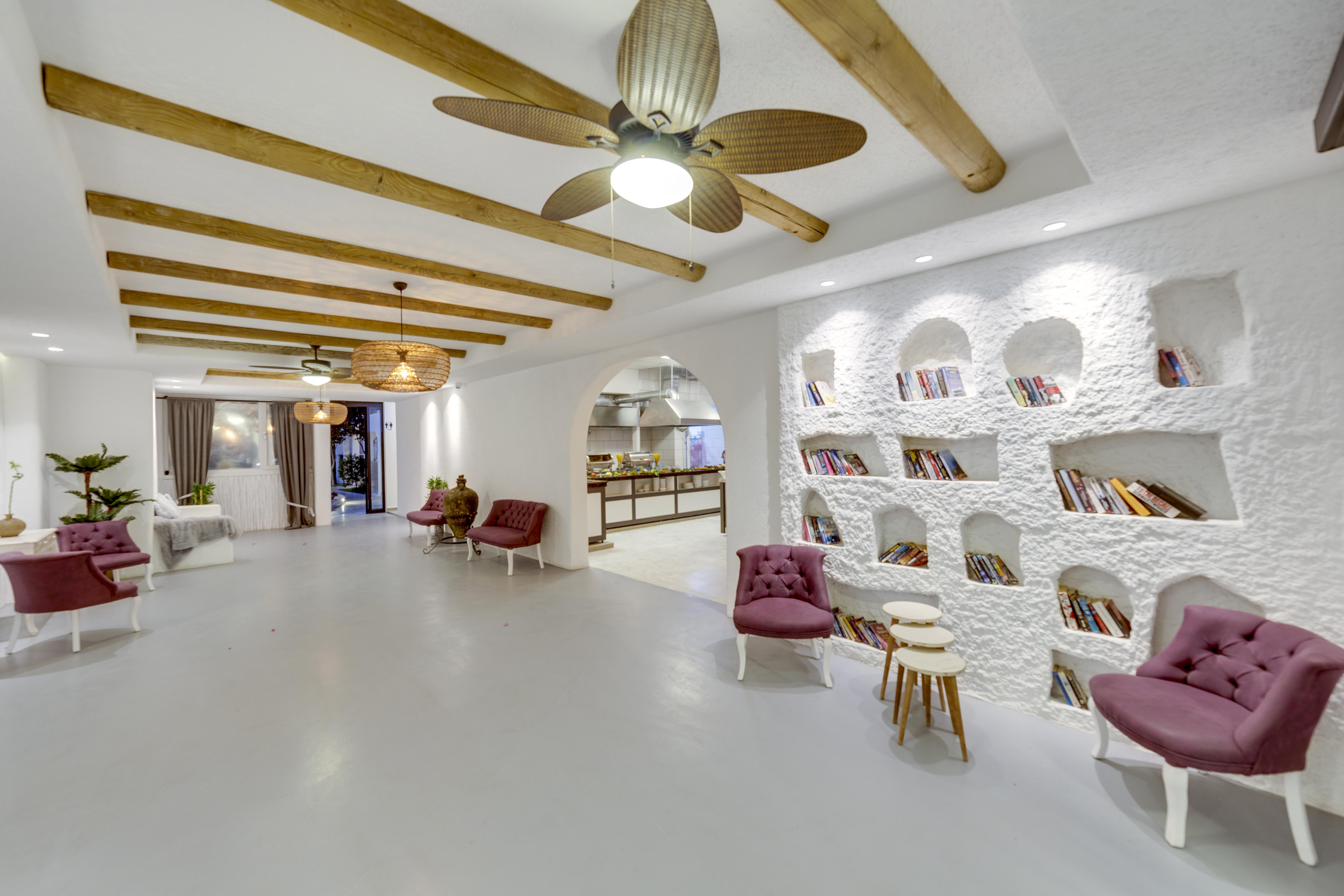 Hotel The Hello 3*