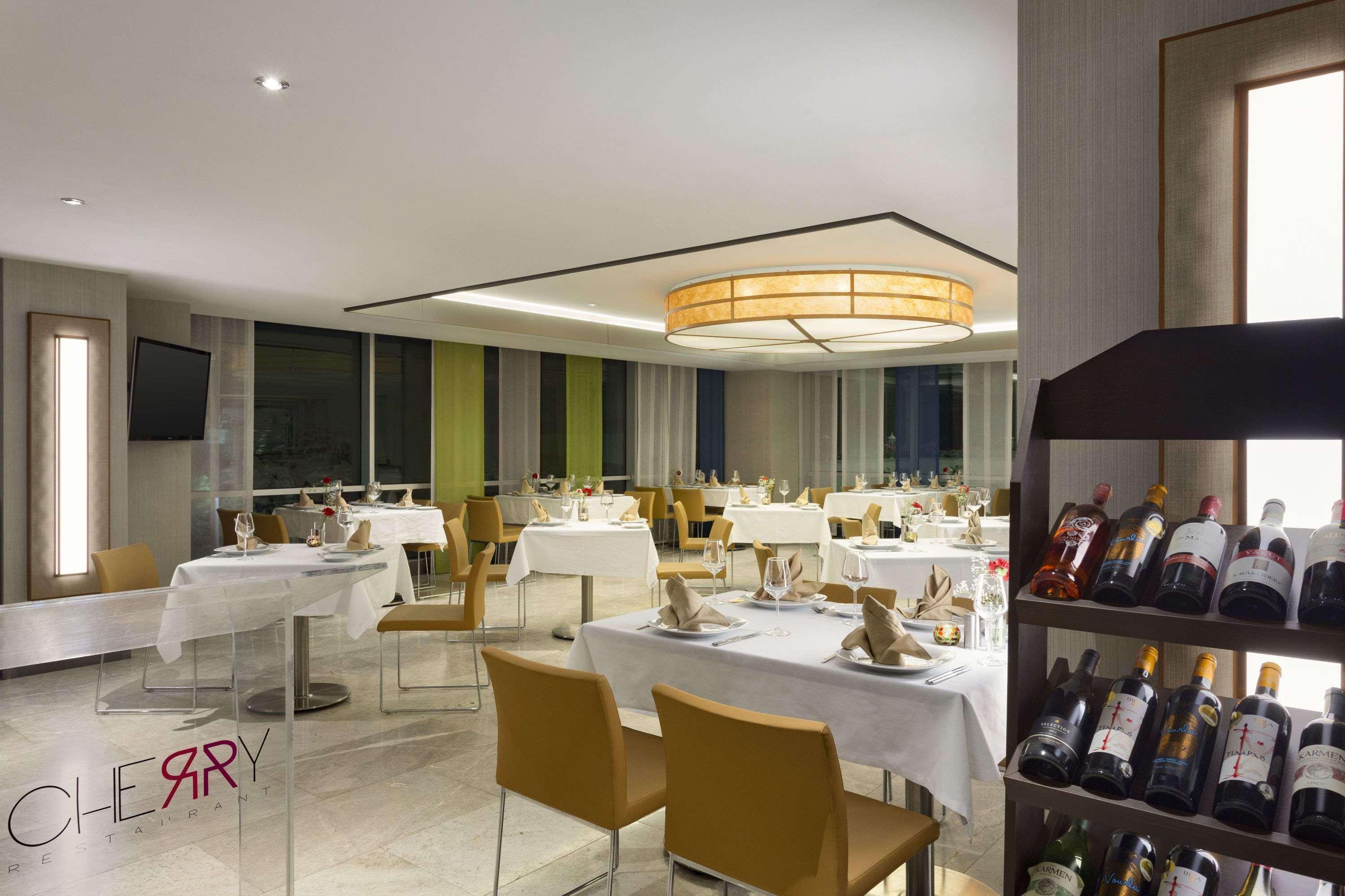 Ramada & By Wyndham Izmir Hotel Kemalpasa (Izmir)