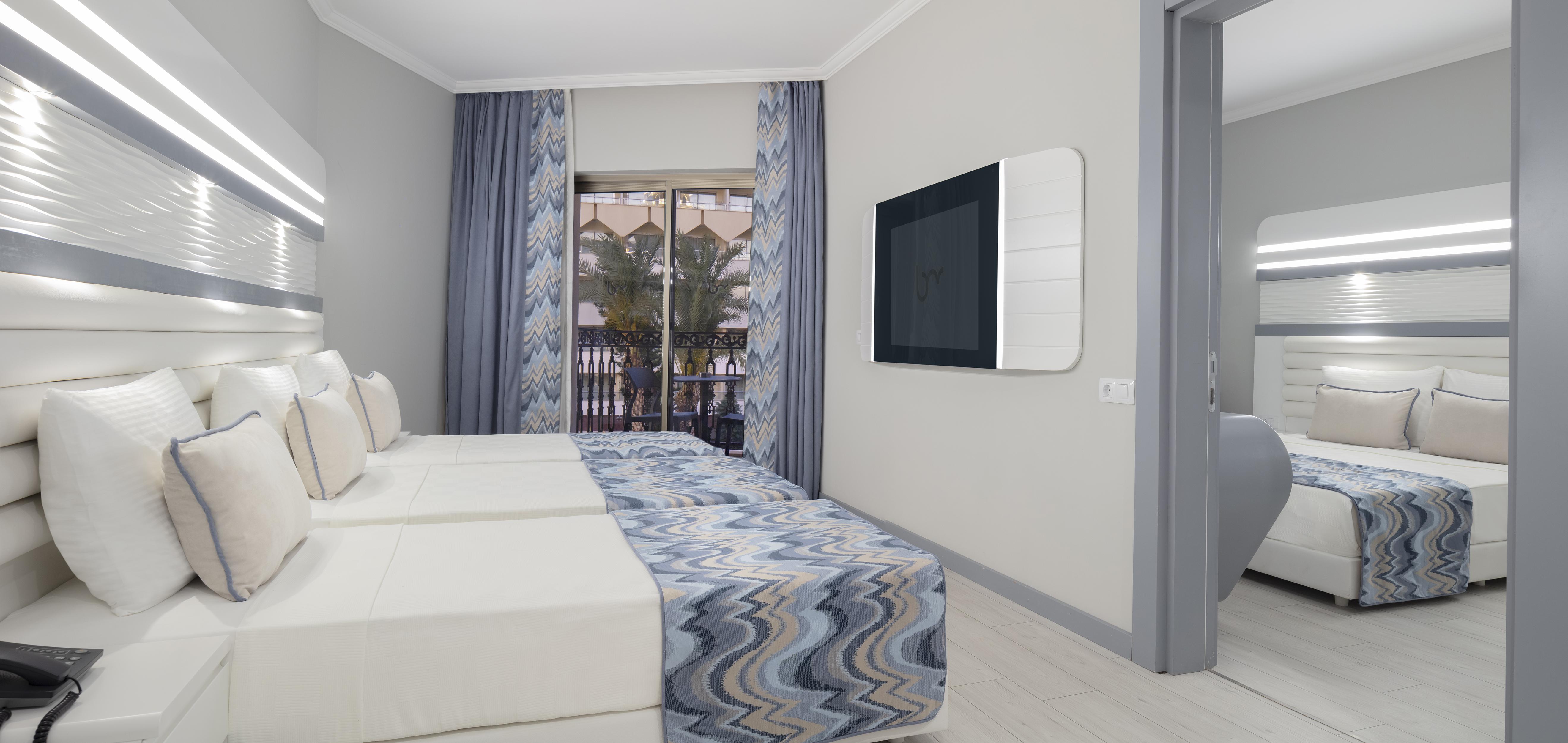 Hotel Blue Marlin Deluxe &