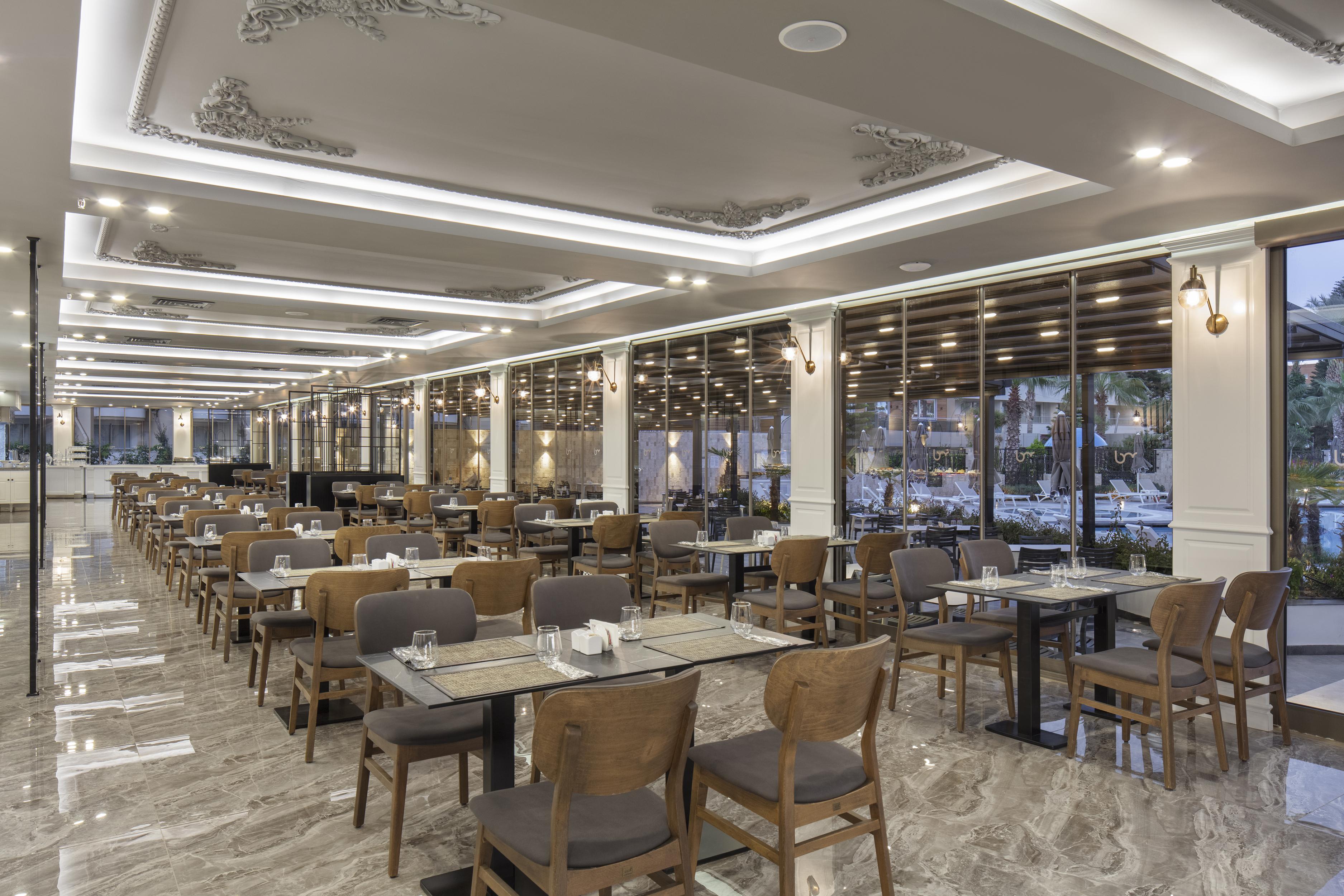 Blue Marlin Deluxe & Hotel