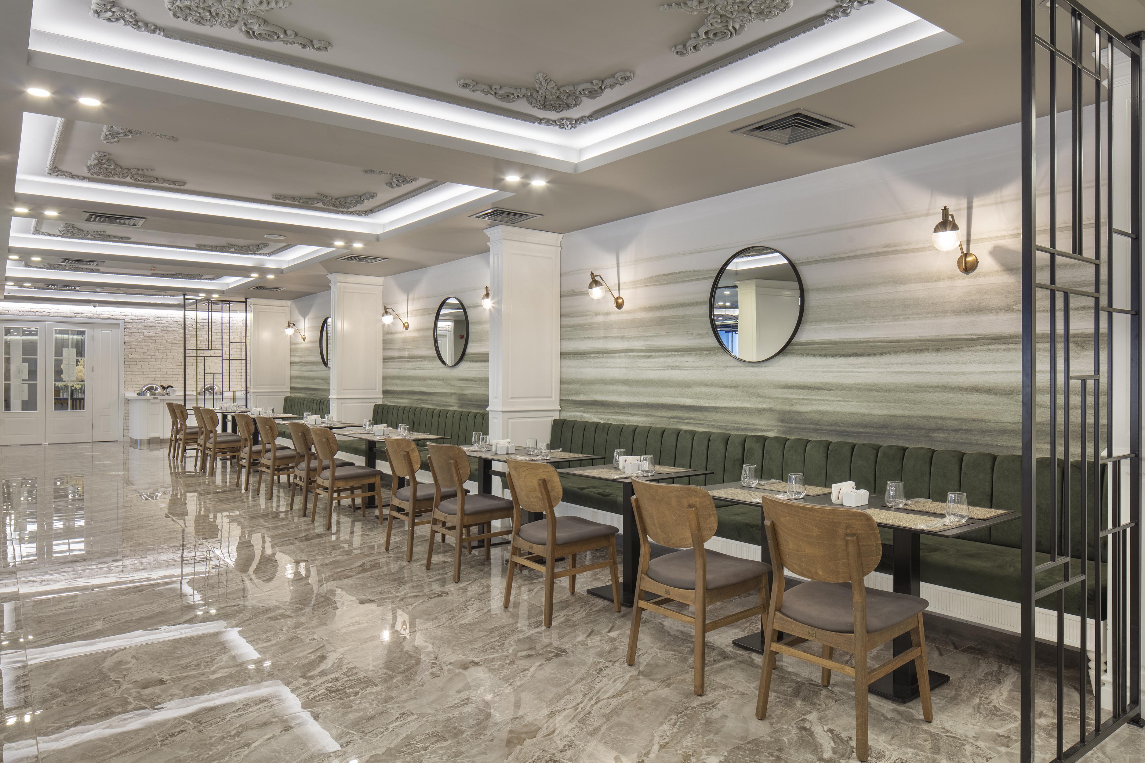 Blue Marlin Deluxe & Hotel