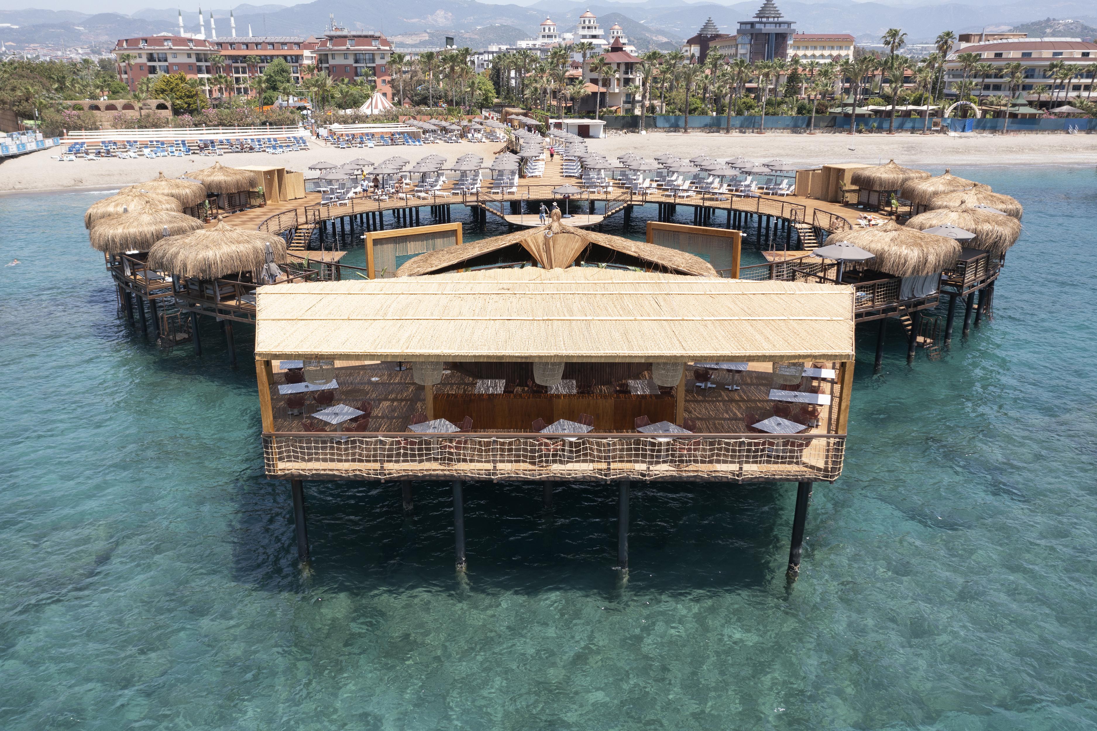 Blue Marlin Deluxe & 5*