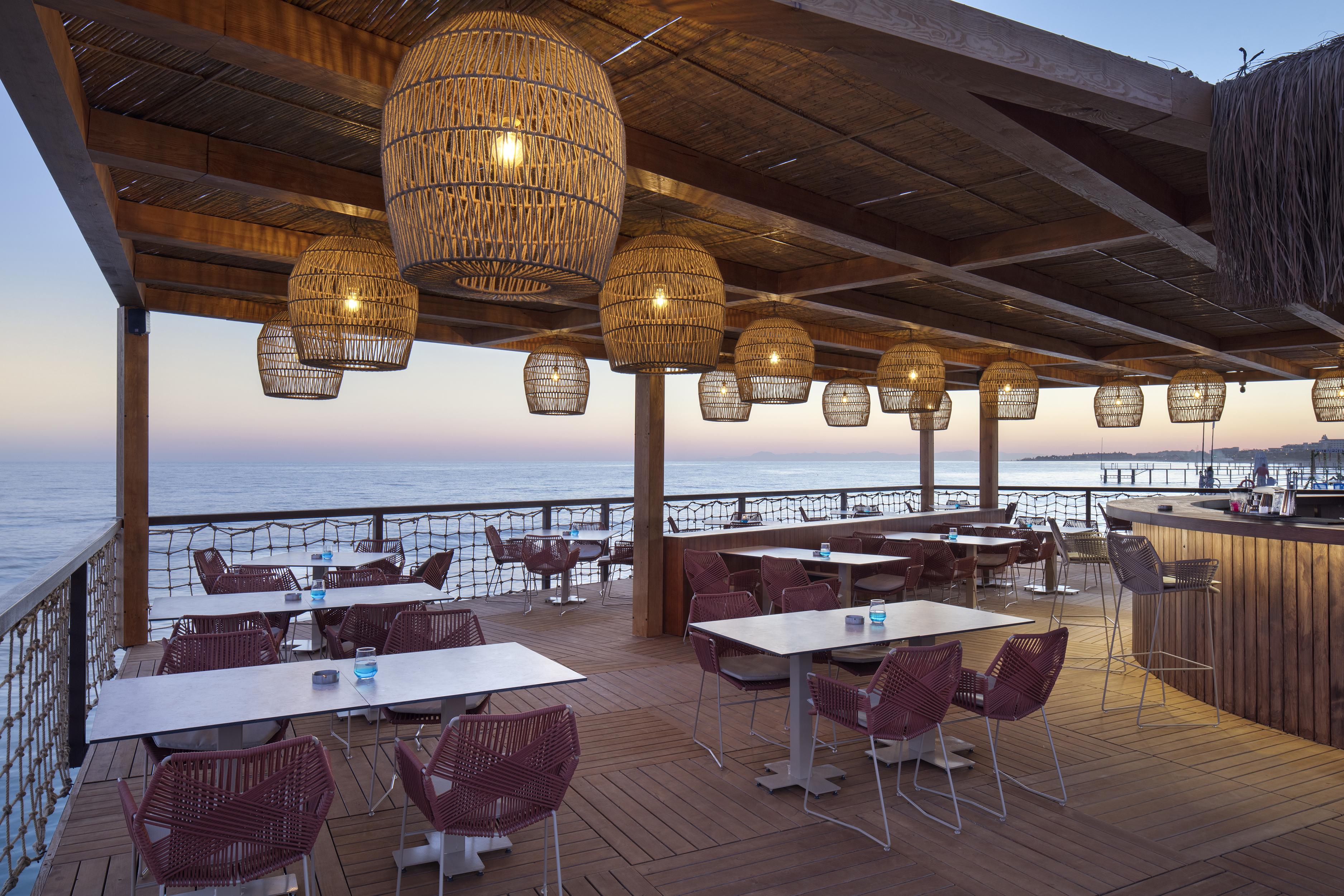 Blue Marlin Deluxe &