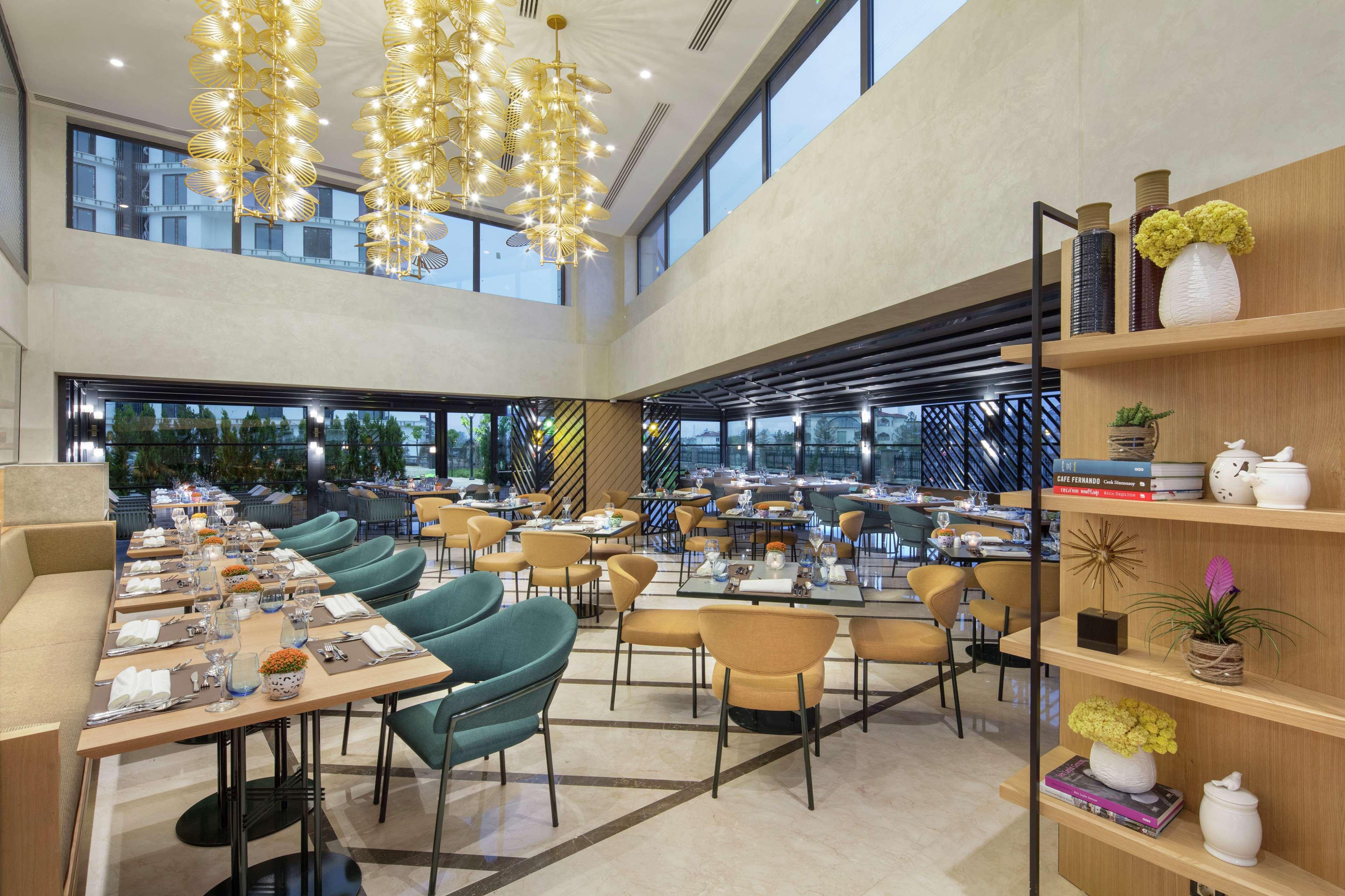 Doubletree By Hilton Hotel