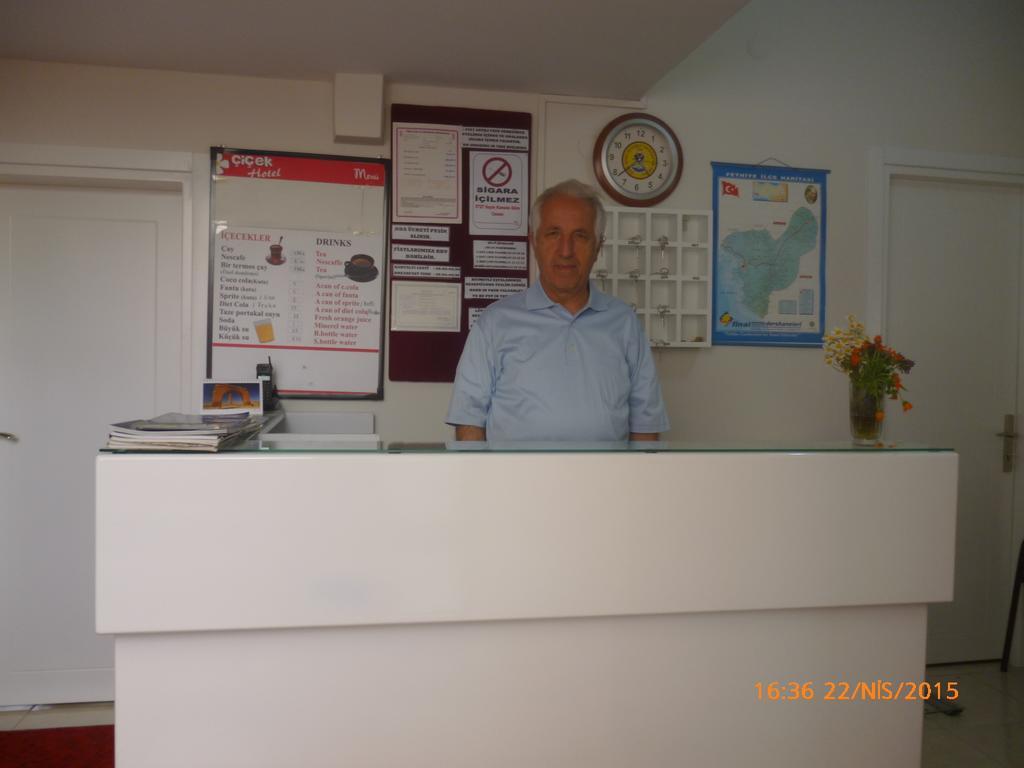 Cicek & Hotel 2*