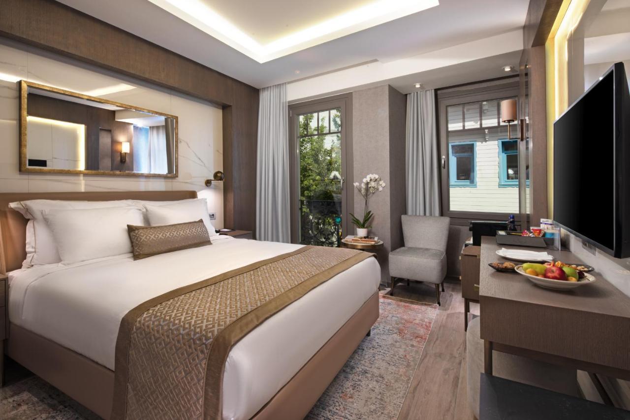 Mula Istanbul