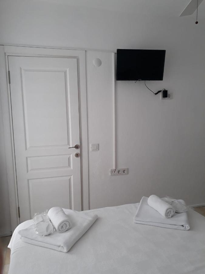 Hotel A *