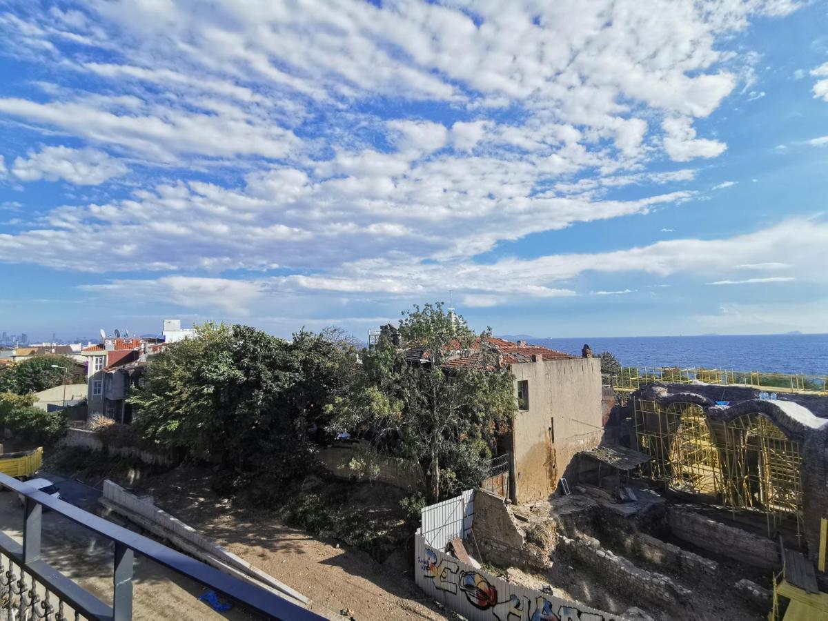 Efzen Hotel *