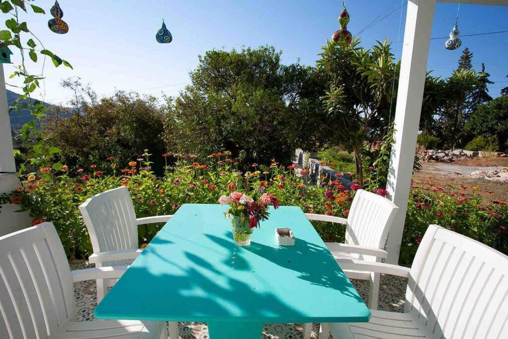 Holiday home Butik Mor Salkim Evleri *