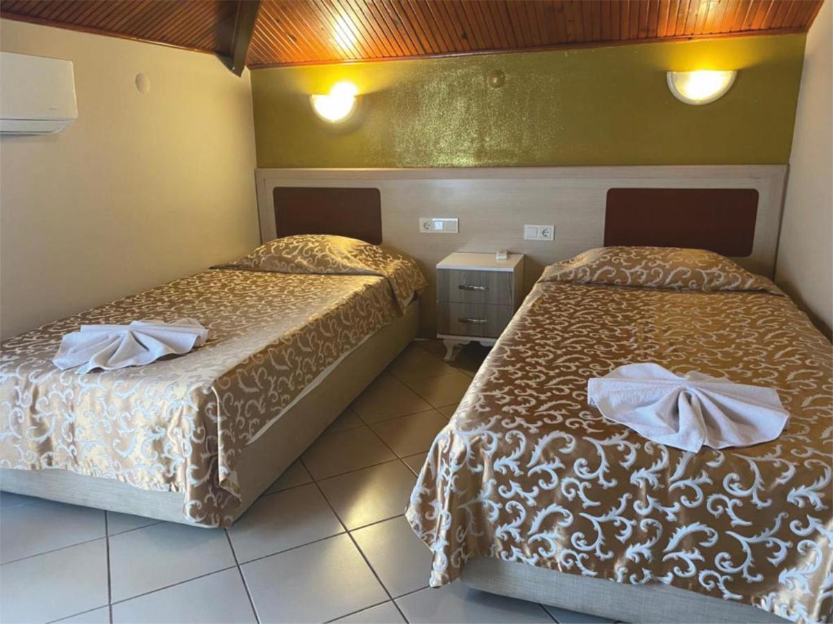 Arya Aparthotel